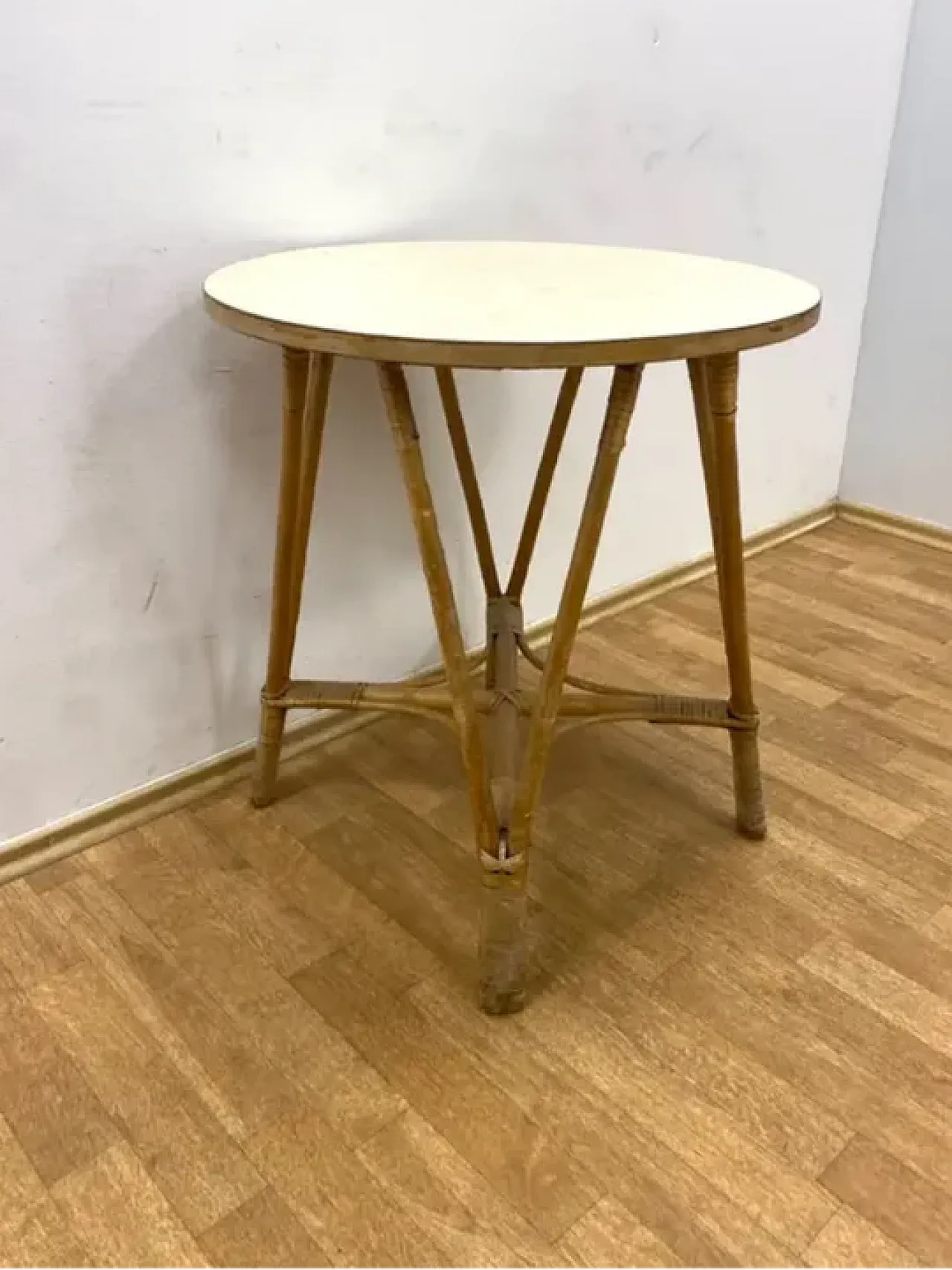 3 Retro armchairs with table, Alan Fuchs, 1960s 6