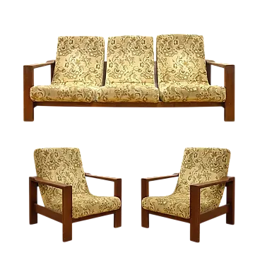 Divano con due sedie con struttura in legno massello, anni '70