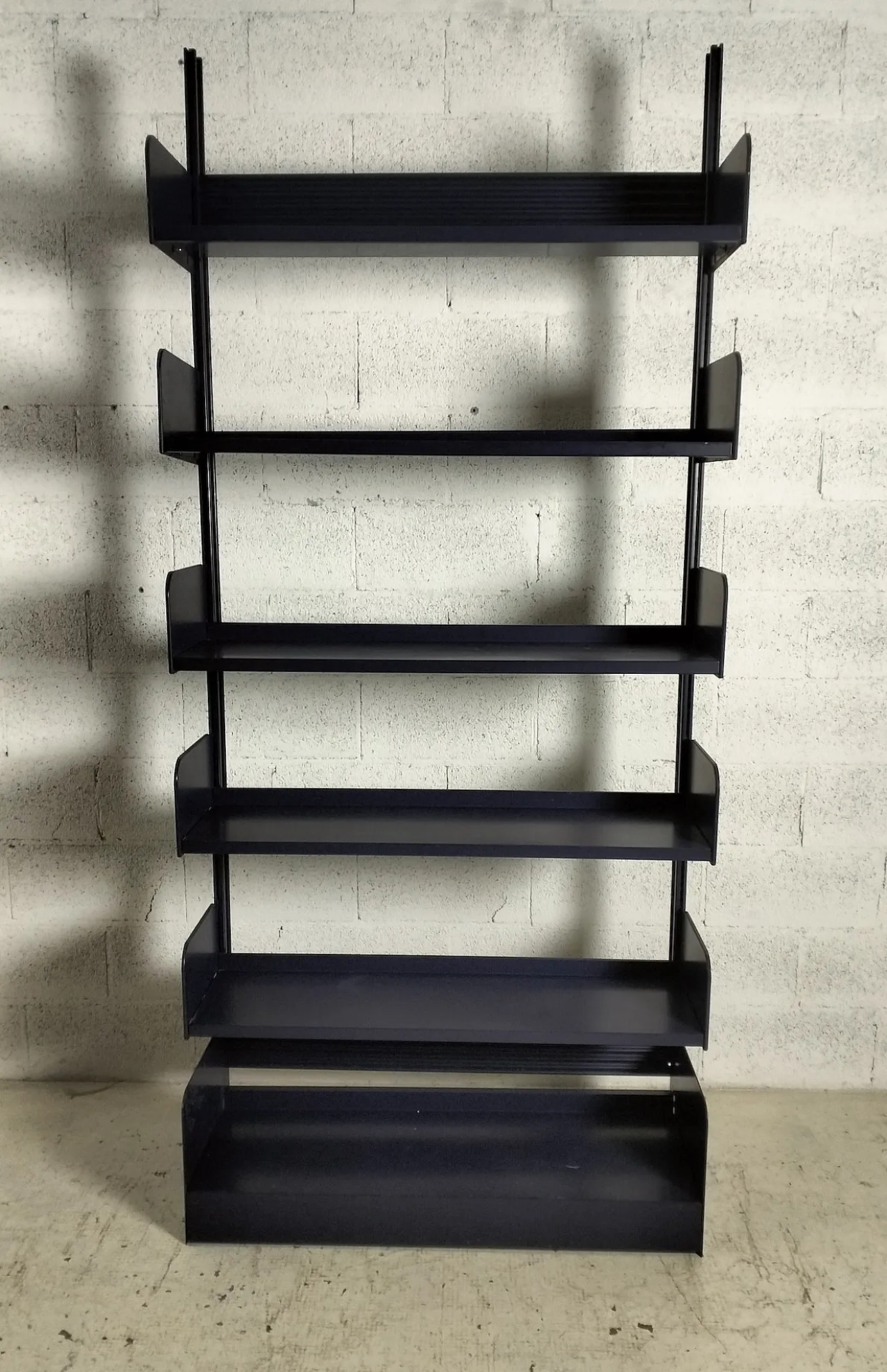 Congresso blue metal bookcases by Lips Vago, 70s 6