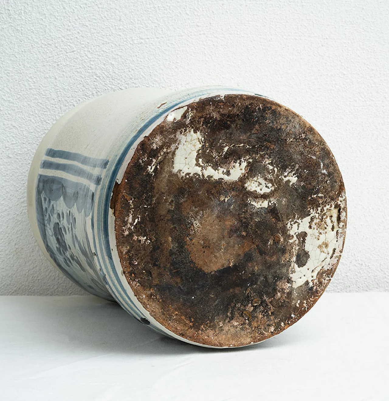 Vaso in maiolica smaltata raffigurante paesaggio, '700 3