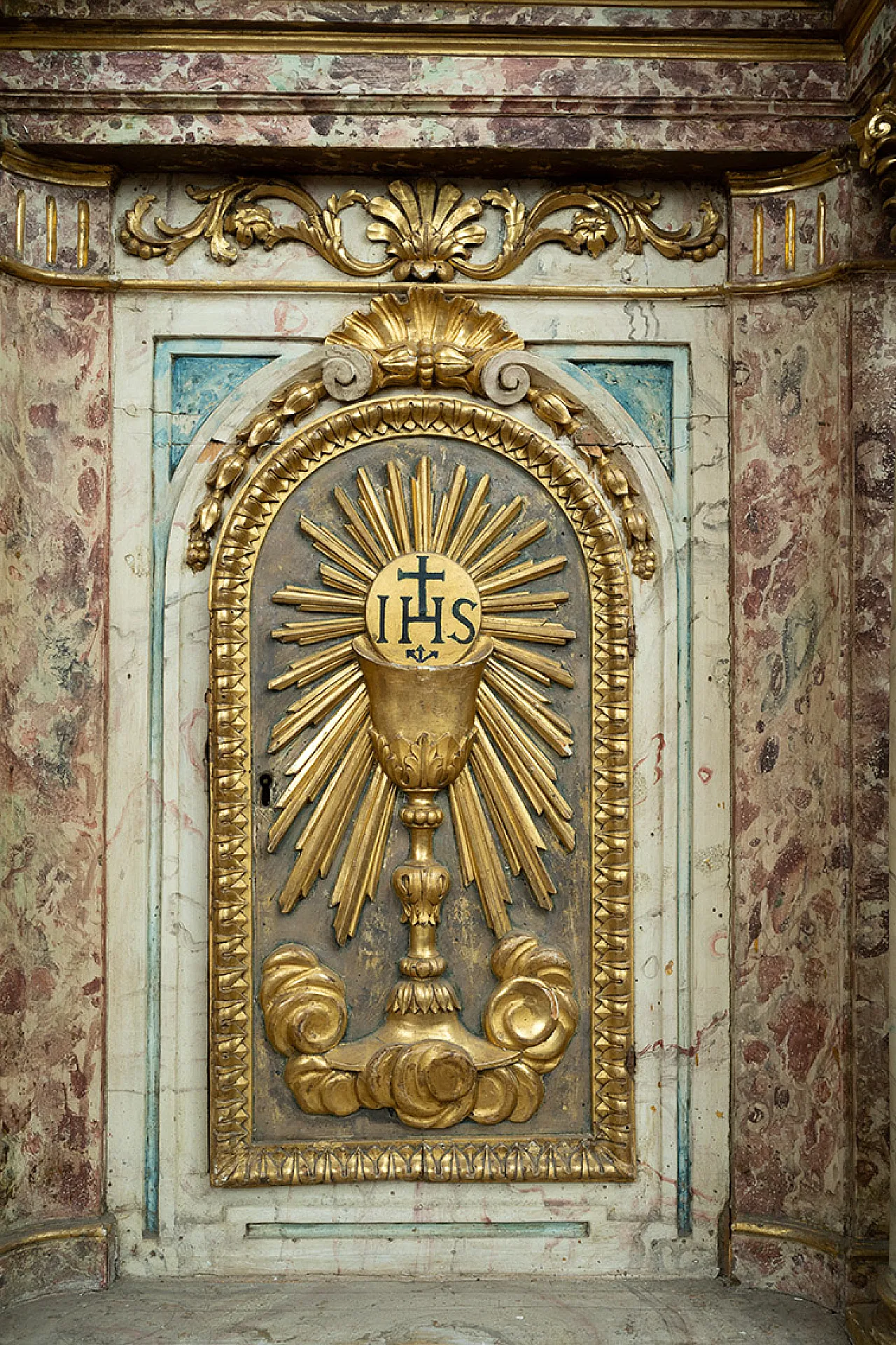 Tabernacolo di origine romana in legno marmorizzato, '600 6