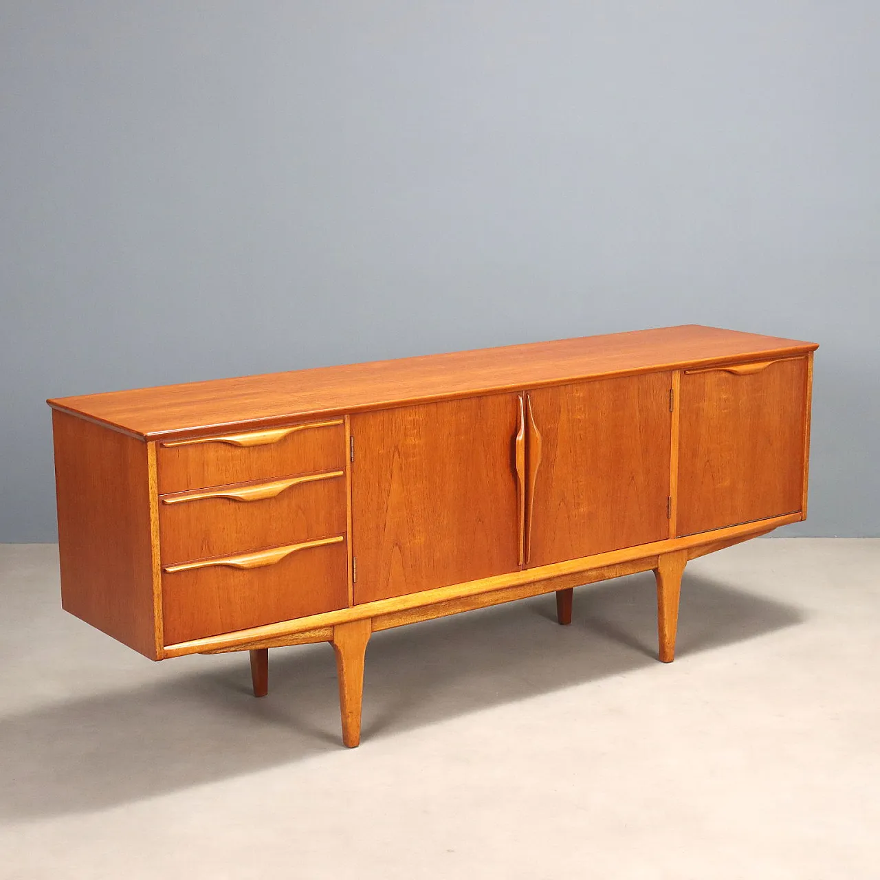 Credenza impiallacciata in teak, '900 1