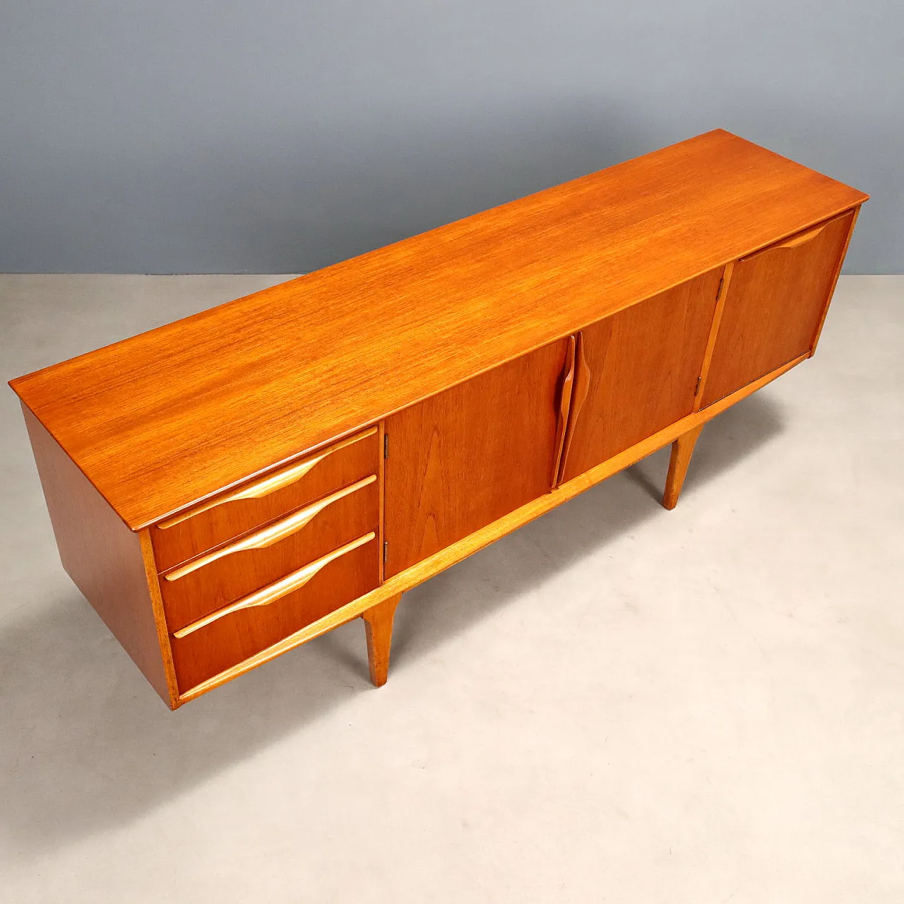 Credenza impiallacciata in teak, '900 3