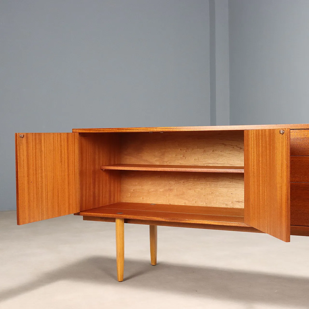 Credenza impiallacciata in teak, '900 4