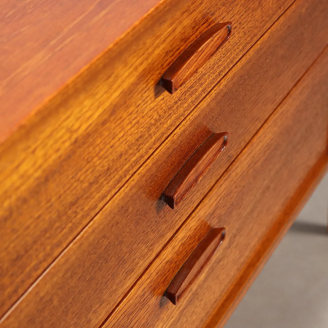 Credenza impiallacciata in teak, '900 7
