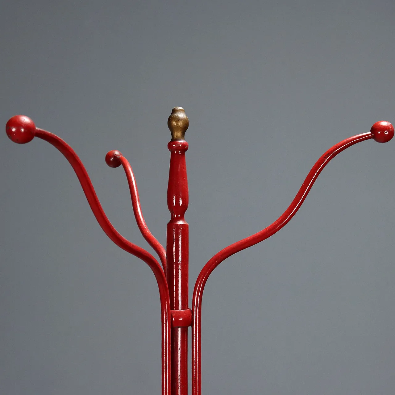 Appendiabiti in metallo smaltato rosso, '900 3