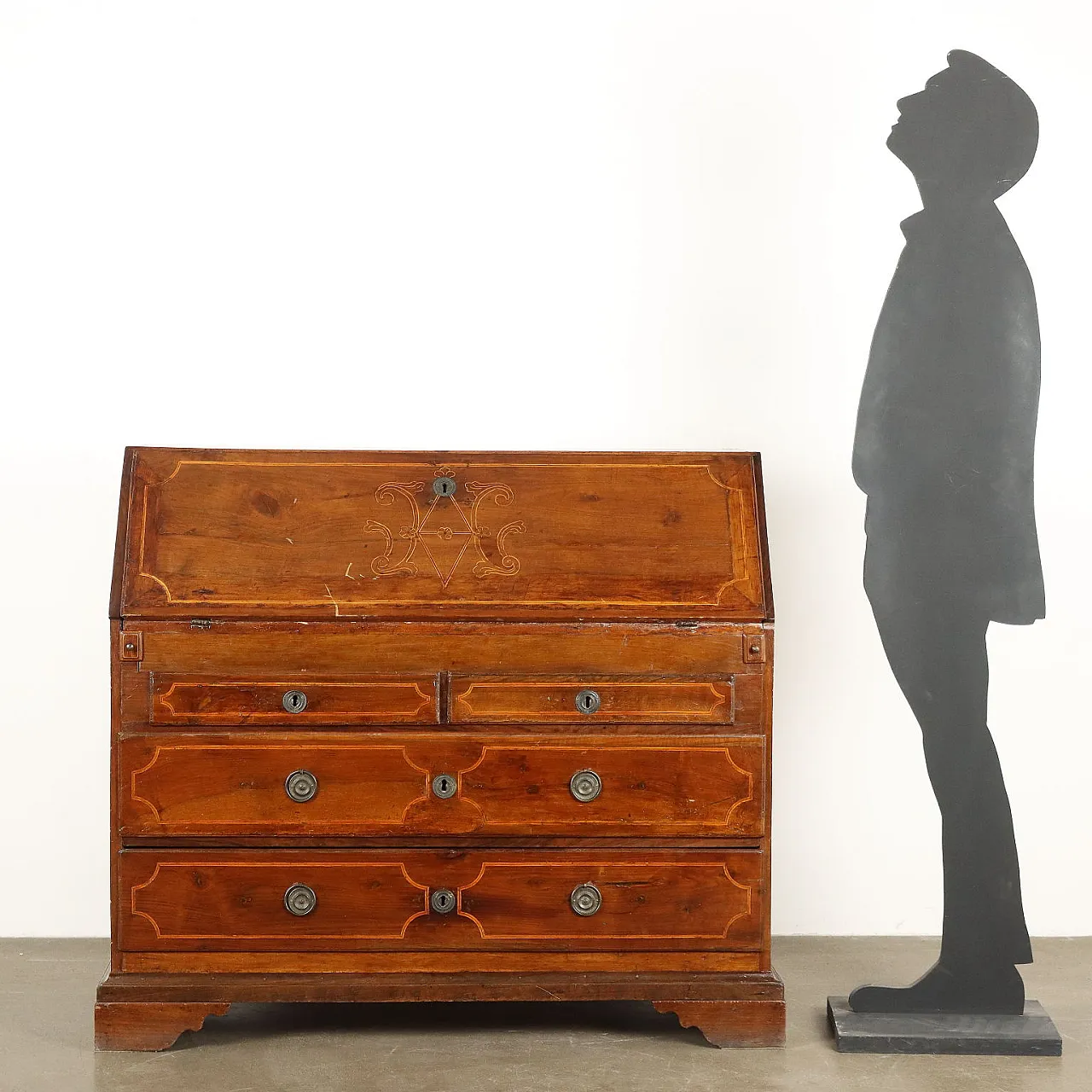 Armadio a ribalta in noce, '700 2