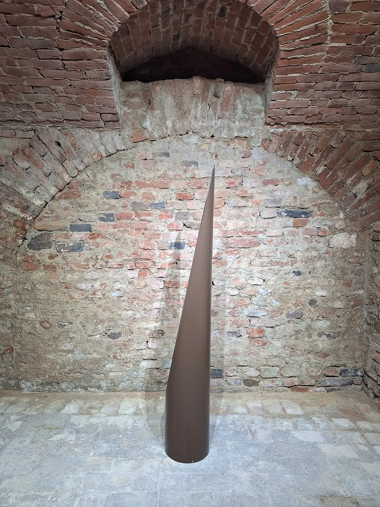 Specchio da terra Unghia di Rodolfo Bonetto, anni '70 3