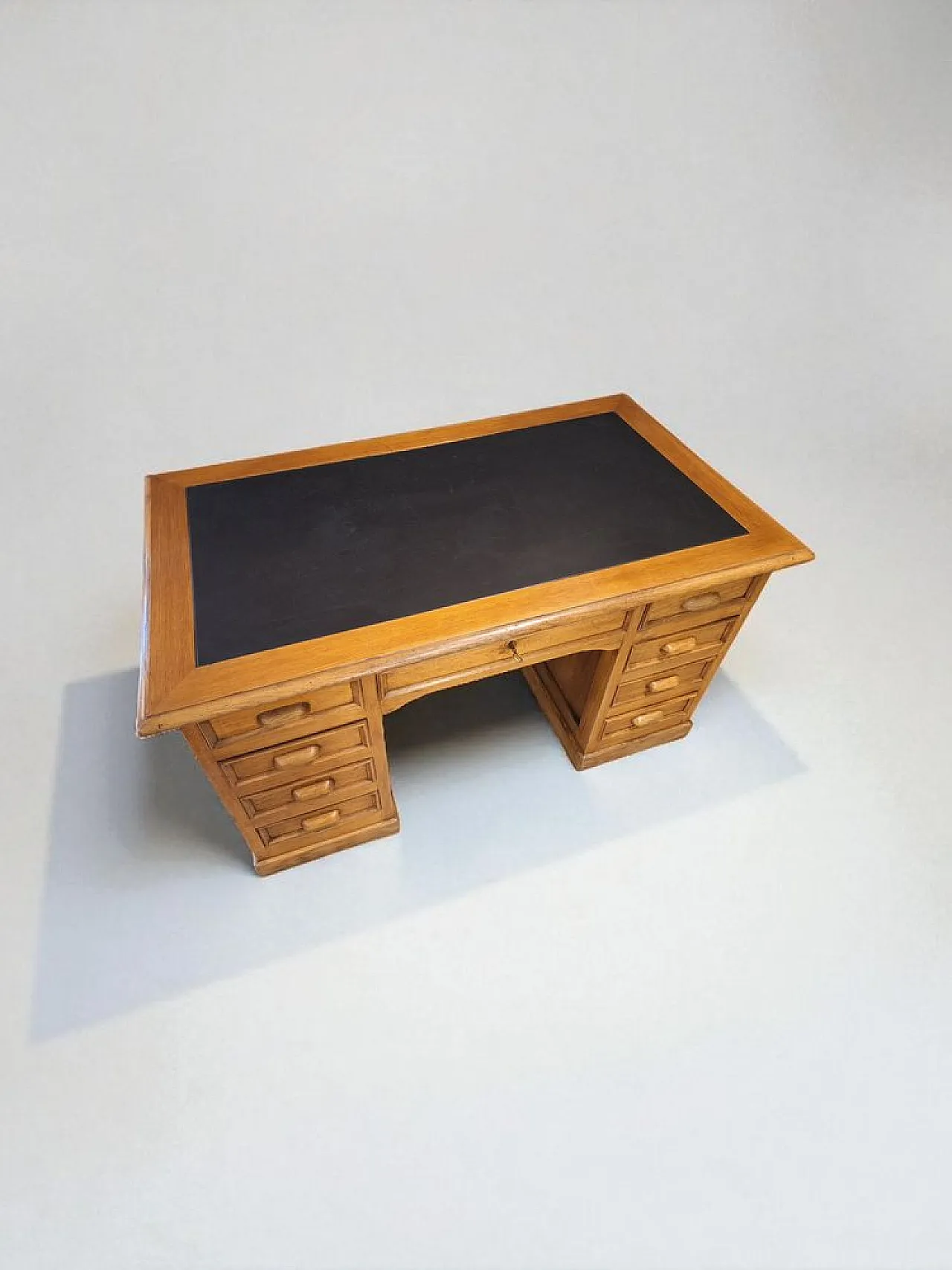 Oak executive desk with leather top, 1940s 2