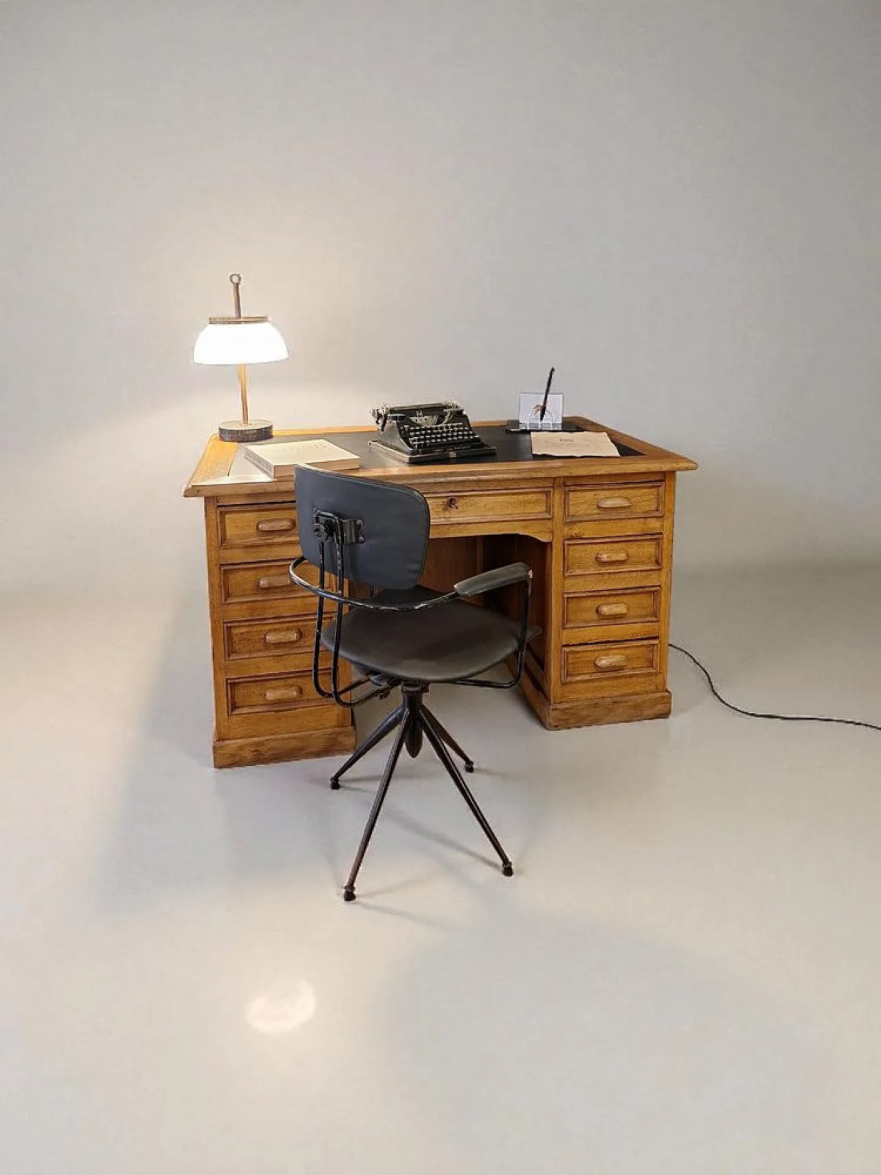 Oak executive desk with leather top, 1940s 13