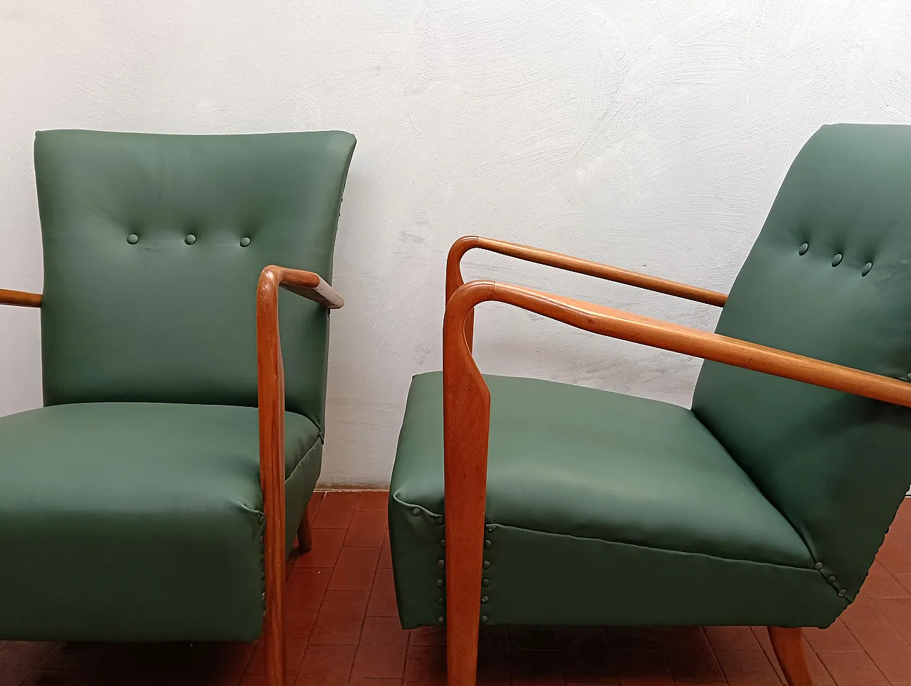 Pair of armchair 401 by Cassina walnut, calfskin, 50s 6