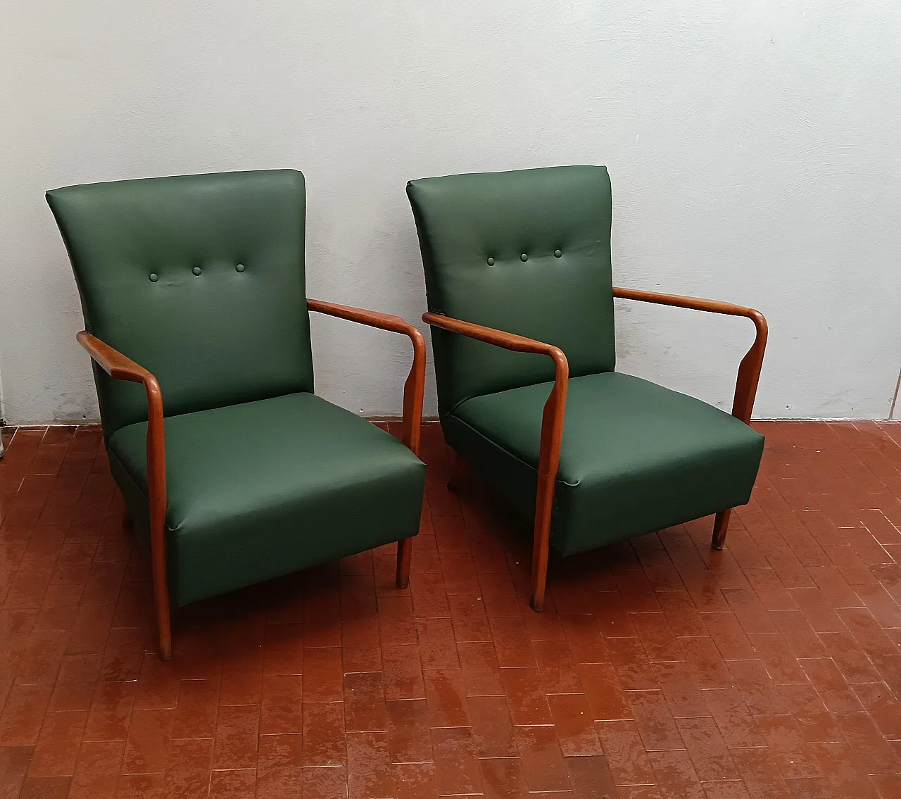 Pair of armchair 401 by Cassina walnut, calfskin, 50s 22