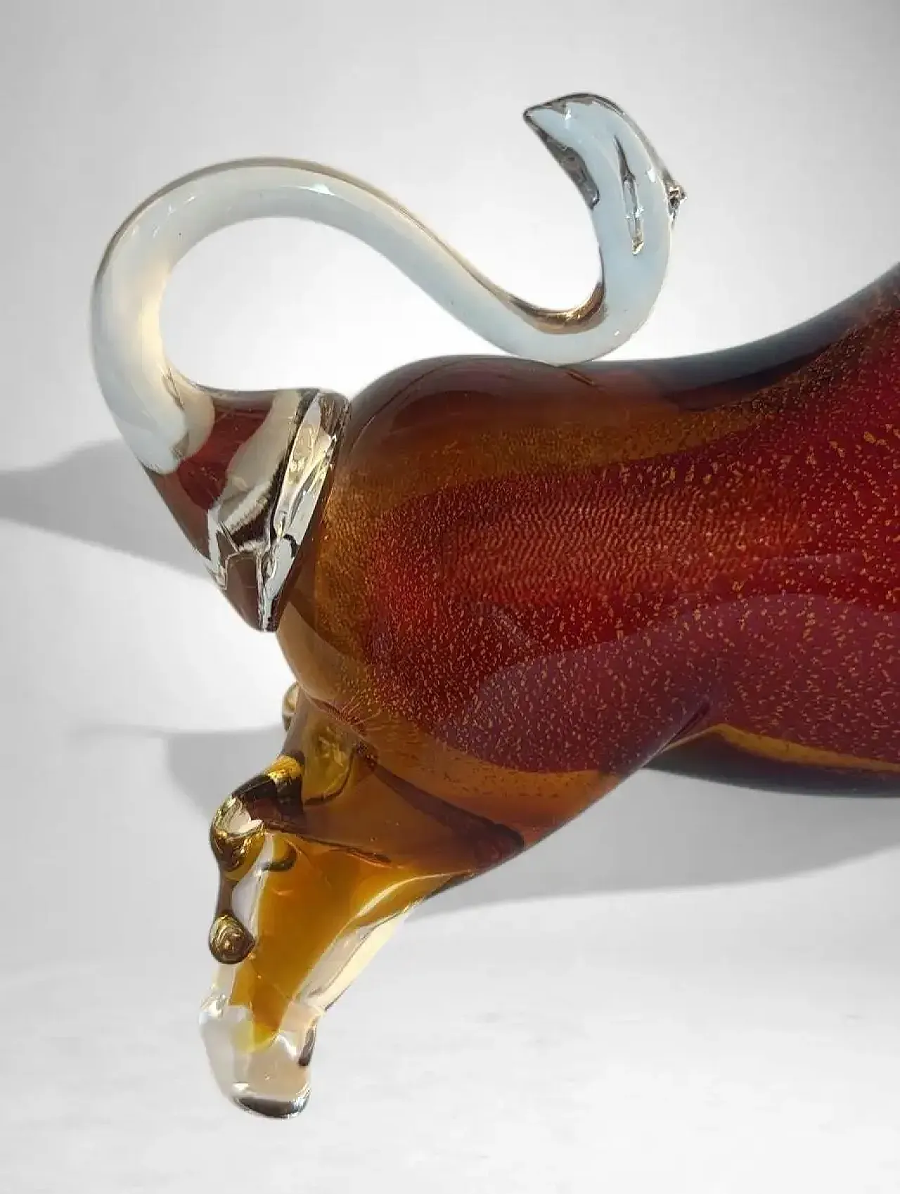 Scultura di toro in vetro rosso di Murano Tecnica del Sommerso, '900 9