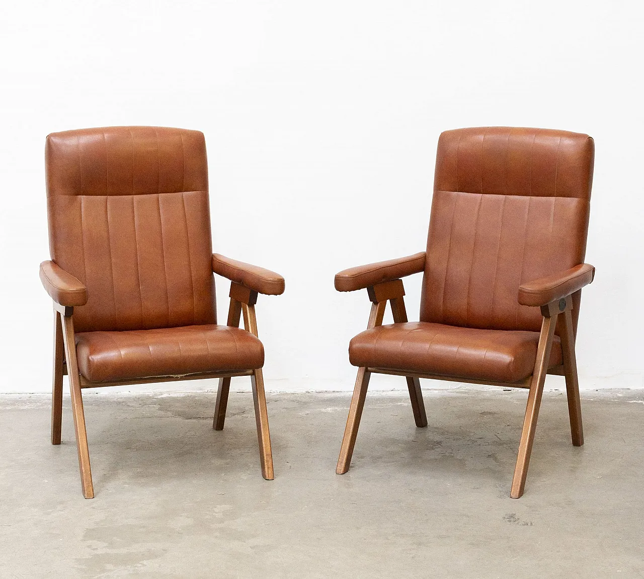 Pair of recliners from Mobilificio Valtorta, 1950s 1