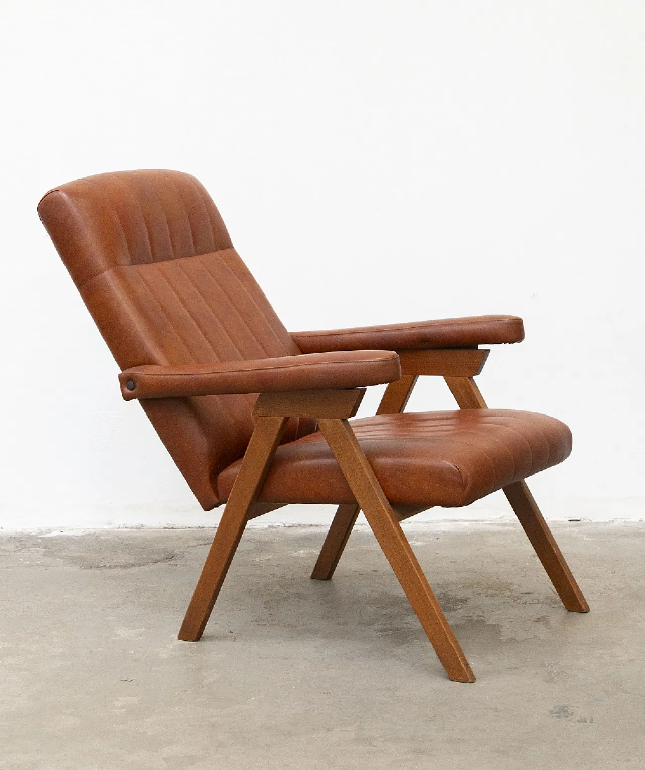 Pair of recliners from Mobilificio Valtorta, 1950s 5