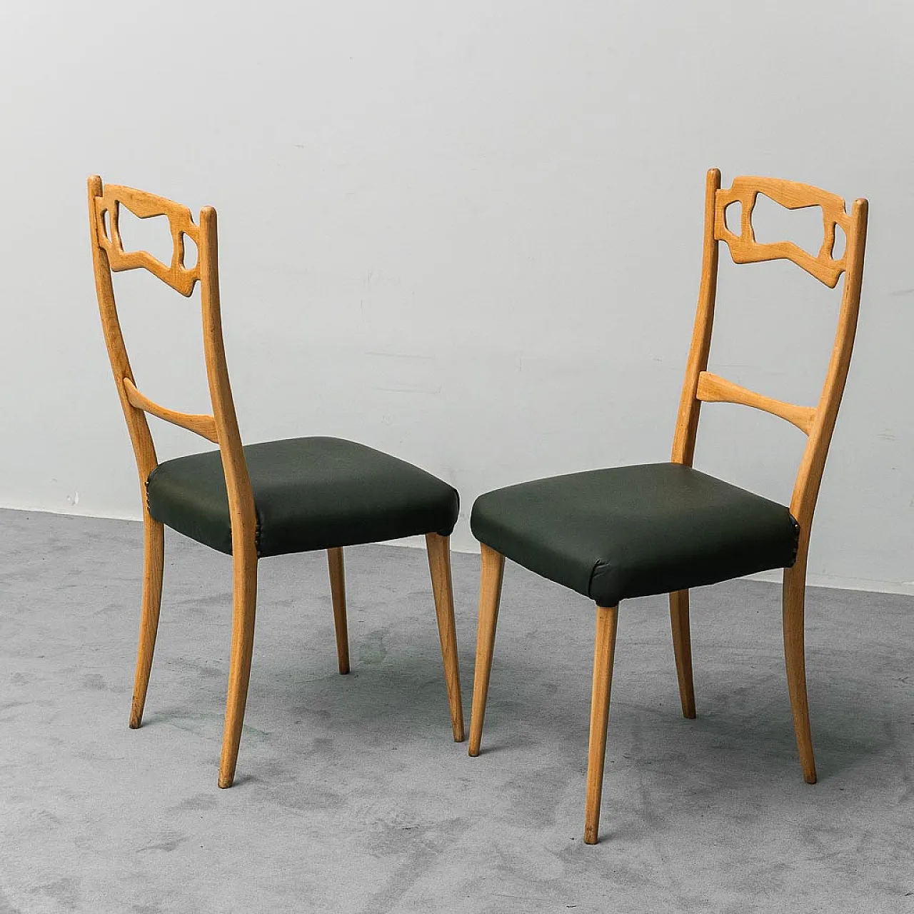 6 chairs in wood and green leather, 1960s 9