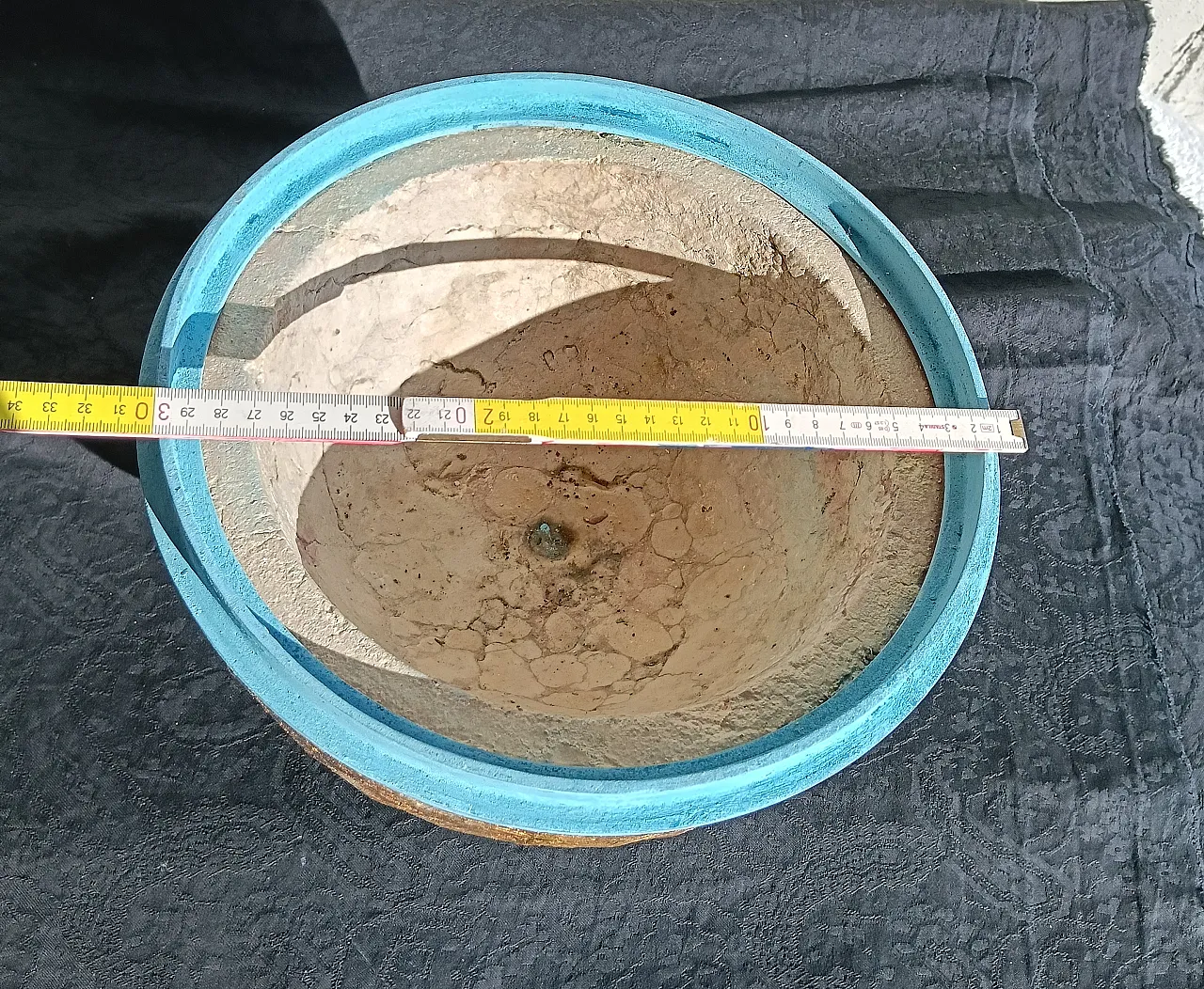 Marble stoup, 30s 11