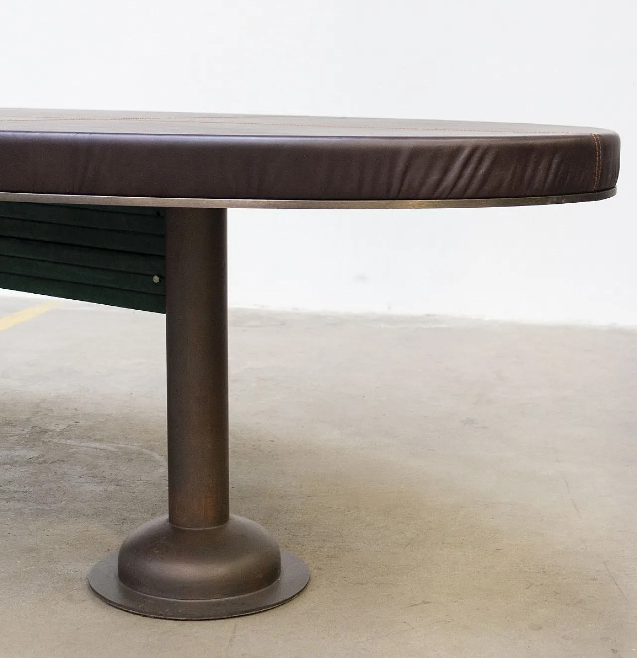 Prestigious handcrafted leather table, 2000s 2