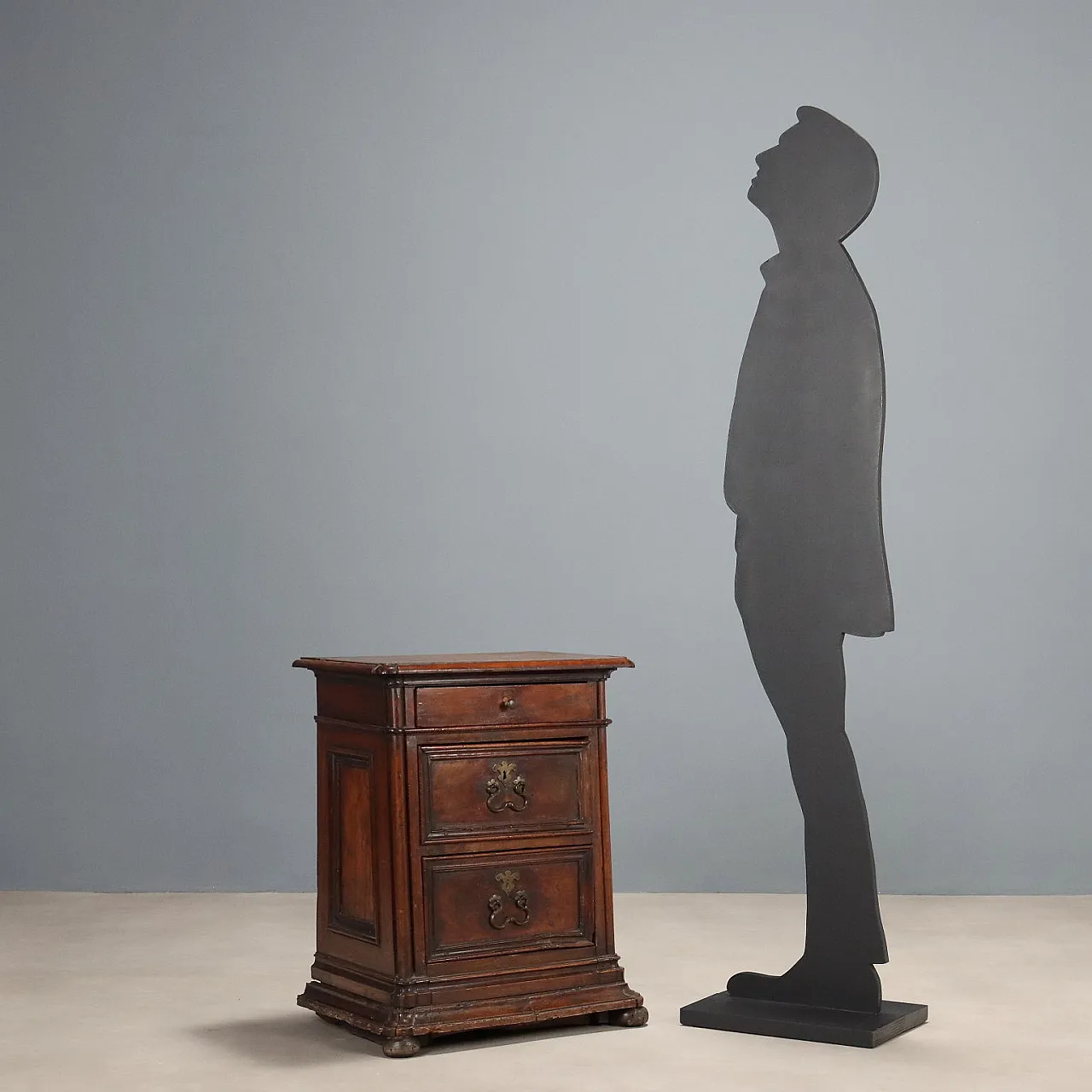 Comodino barocco in noce e abete, '600 2