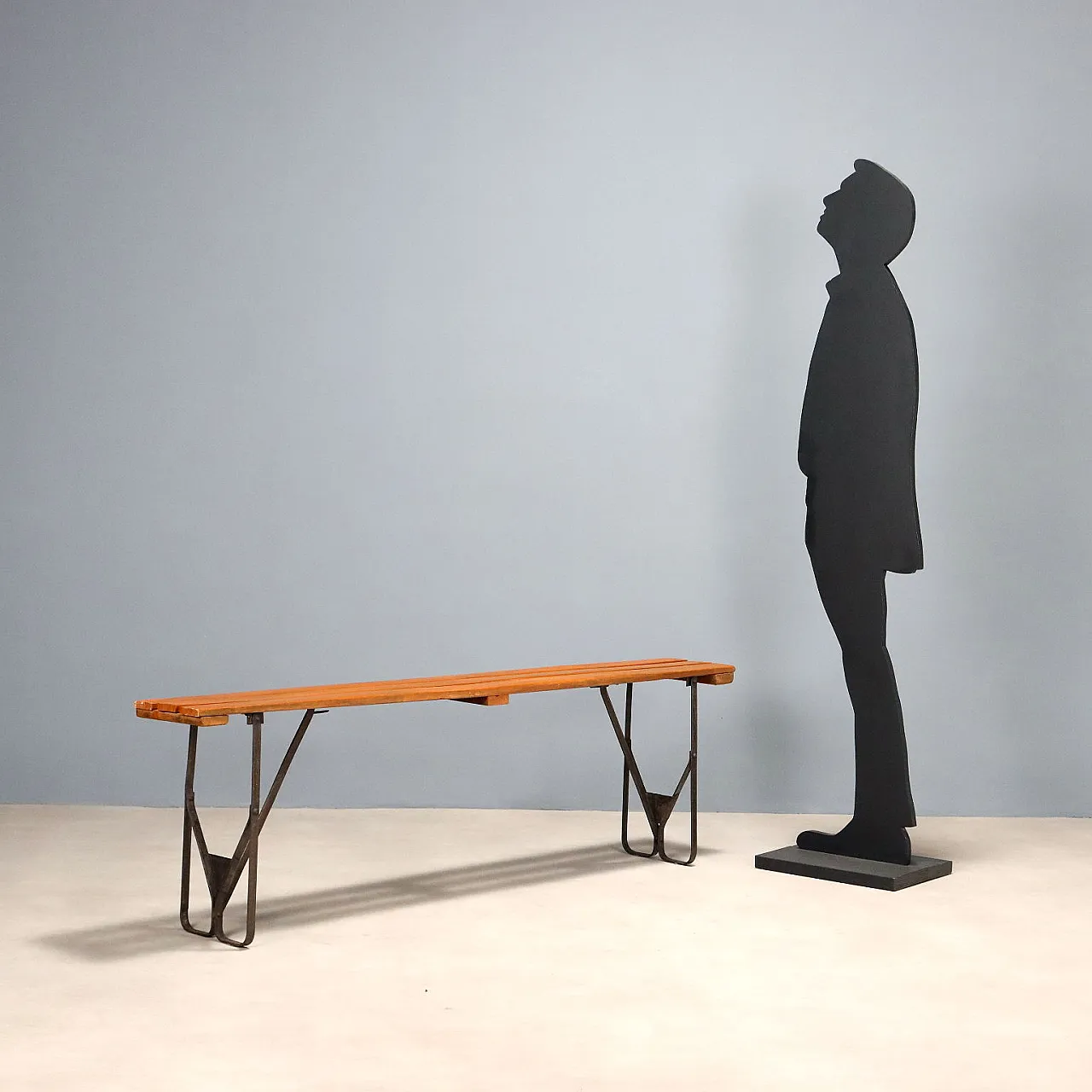 Panca pieghevole con gambe in metallo e seduta in faggio, '900 2