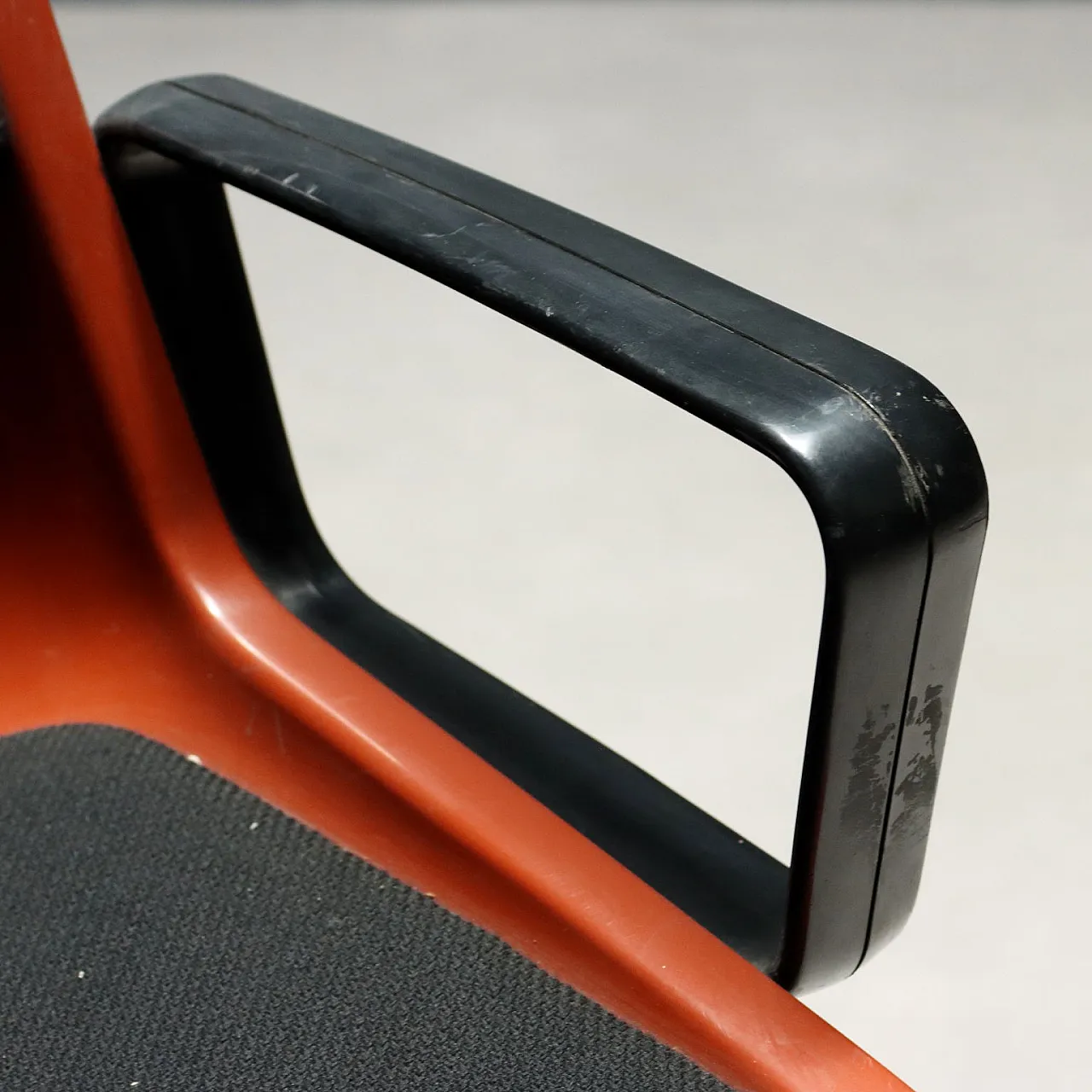 Coppia di sedie Tecno Modus di Osvaldo Borsani, anni '80 6