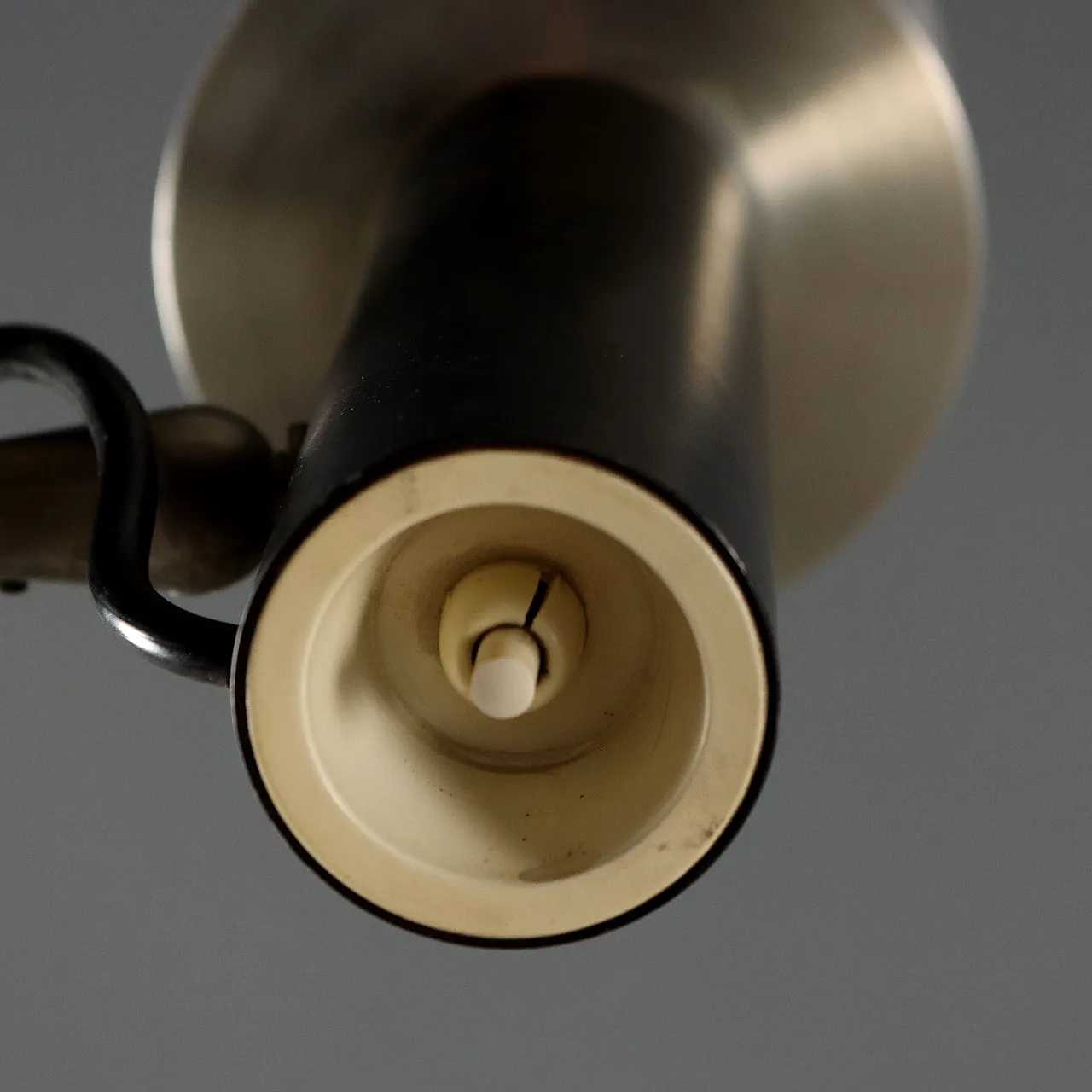 Lampada da terra a tre punti luce in alluminio e ferro, anni '60 9