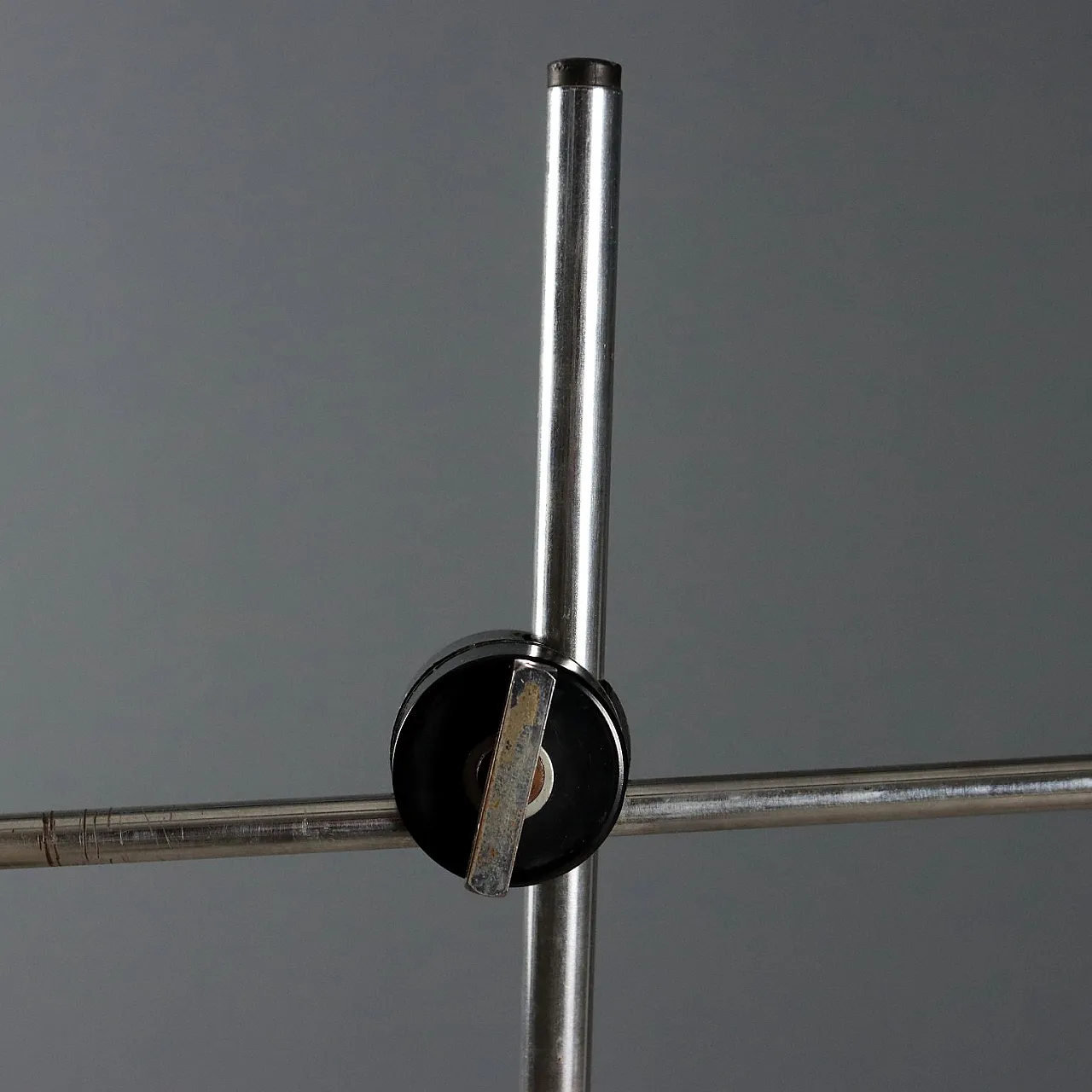 Lampada da terra con base in marmo, metallo e alluminio, '900 8