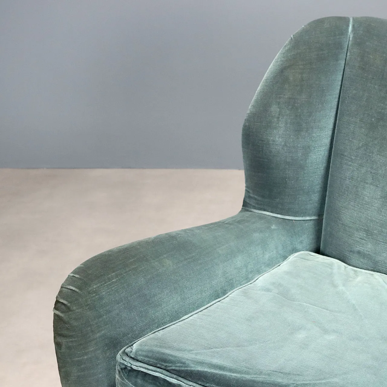 Divano a forma di fagiolo in velluto, metà '900 6