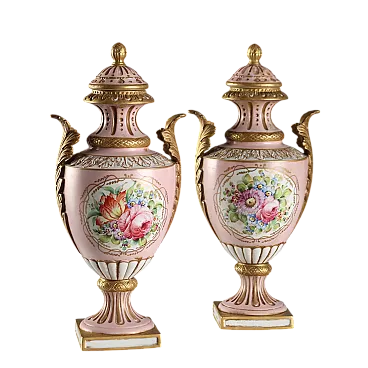 Coppia di potiche rosa e oro con decoro policromo, '900