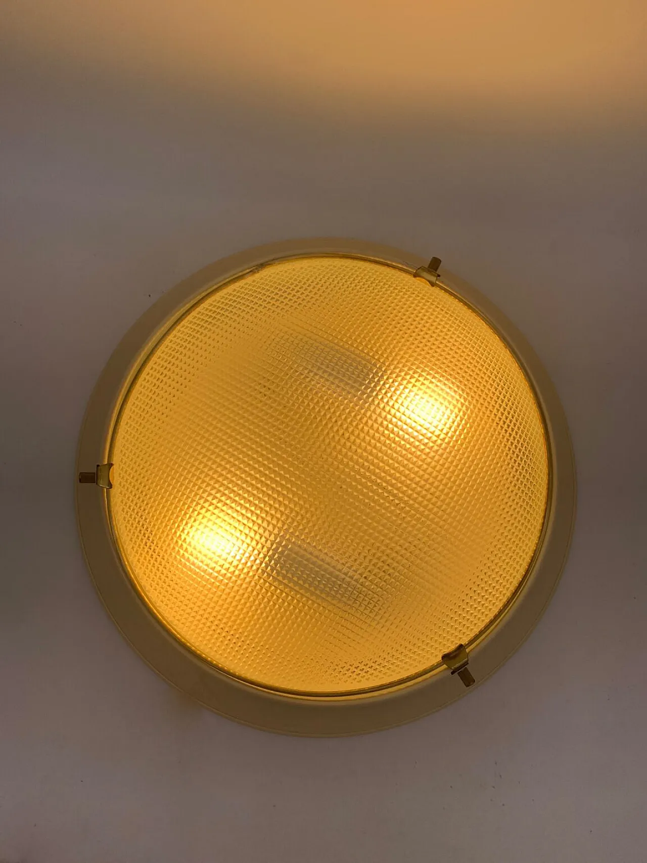 Pair of sconces attributed to Fontana Arte, 1960s 2