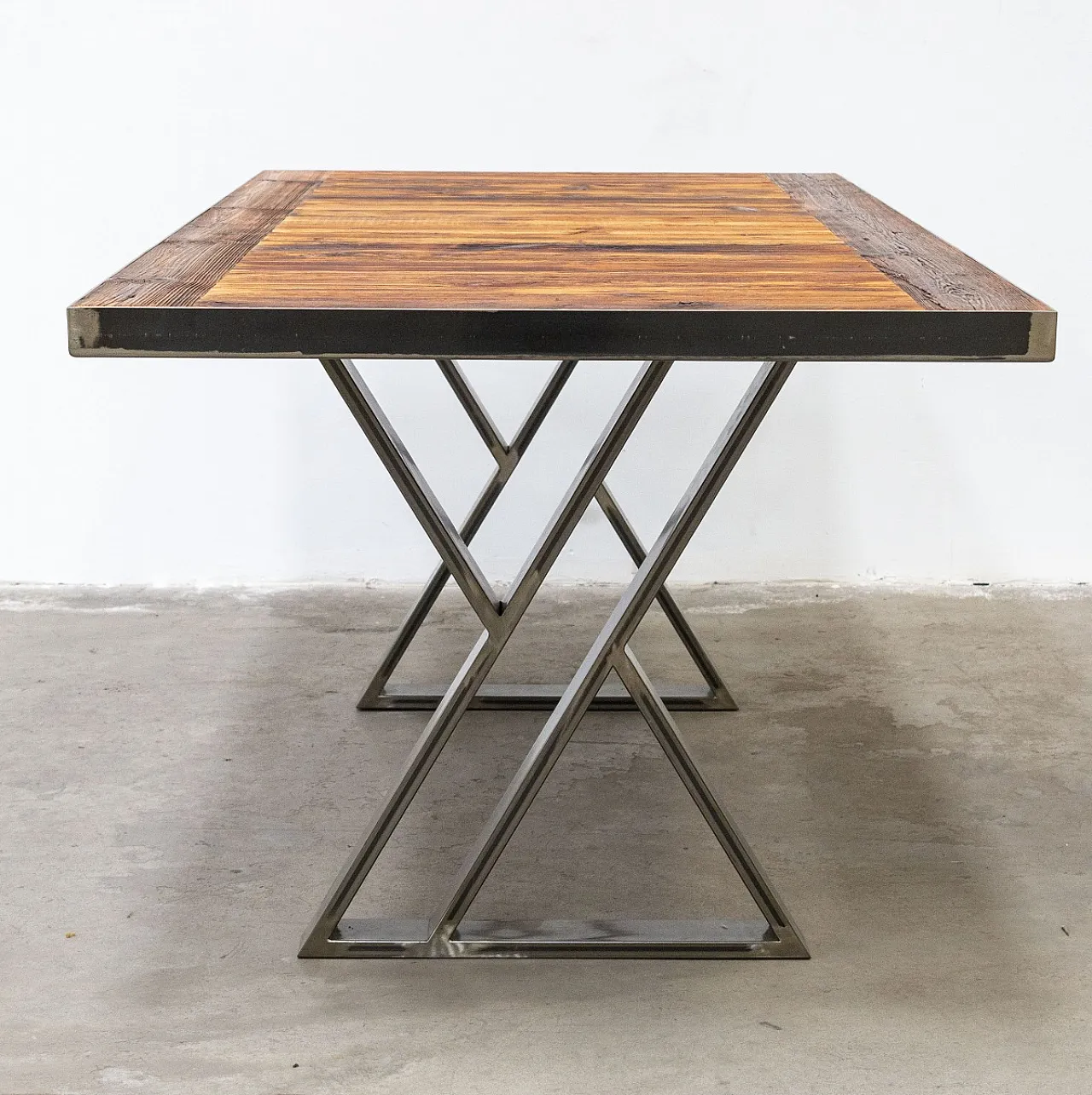 Industrial style handcrafted table in wood and steel, 20th century 2
