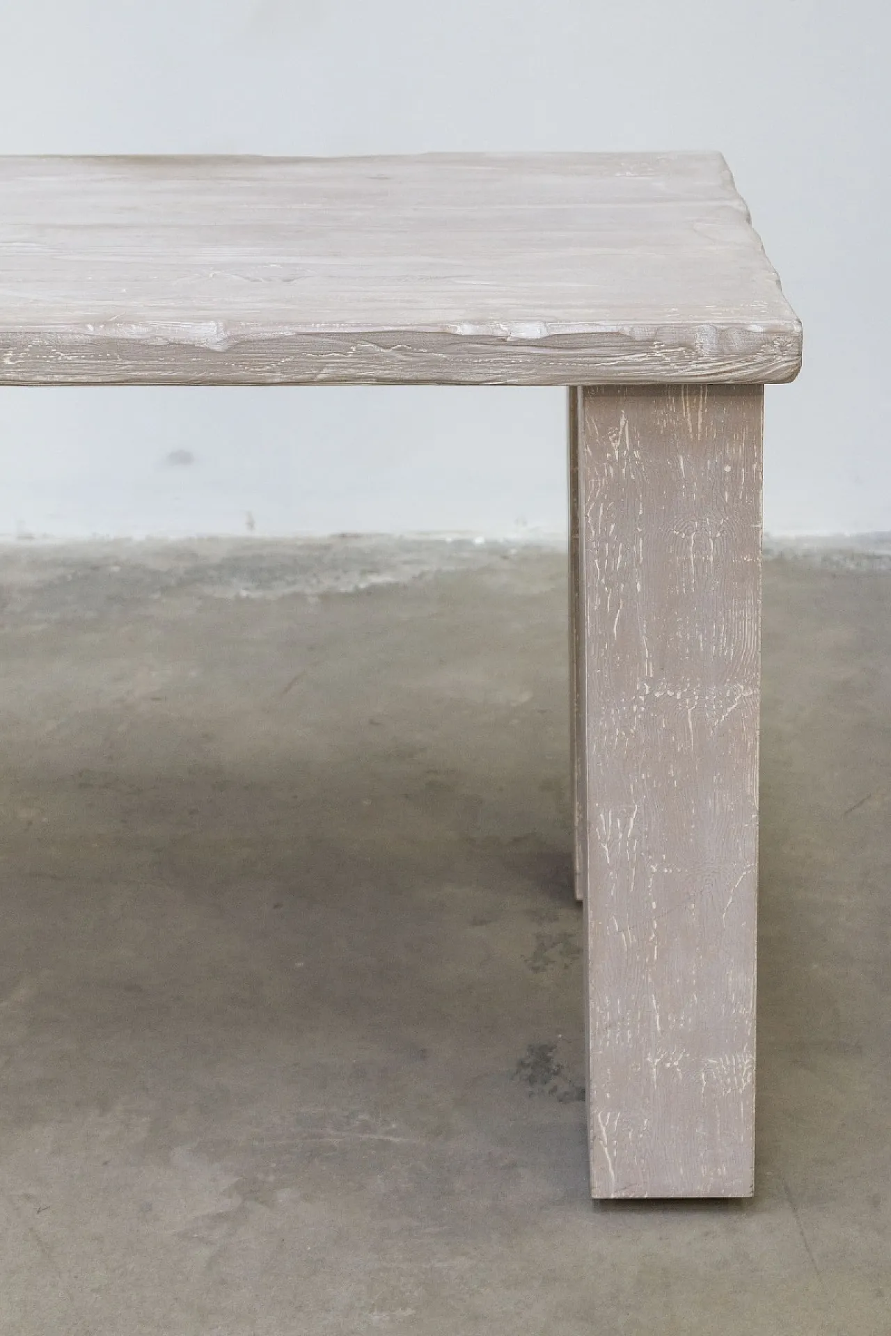 Tavolo artigianale in abete color tortora patinato, '900 2