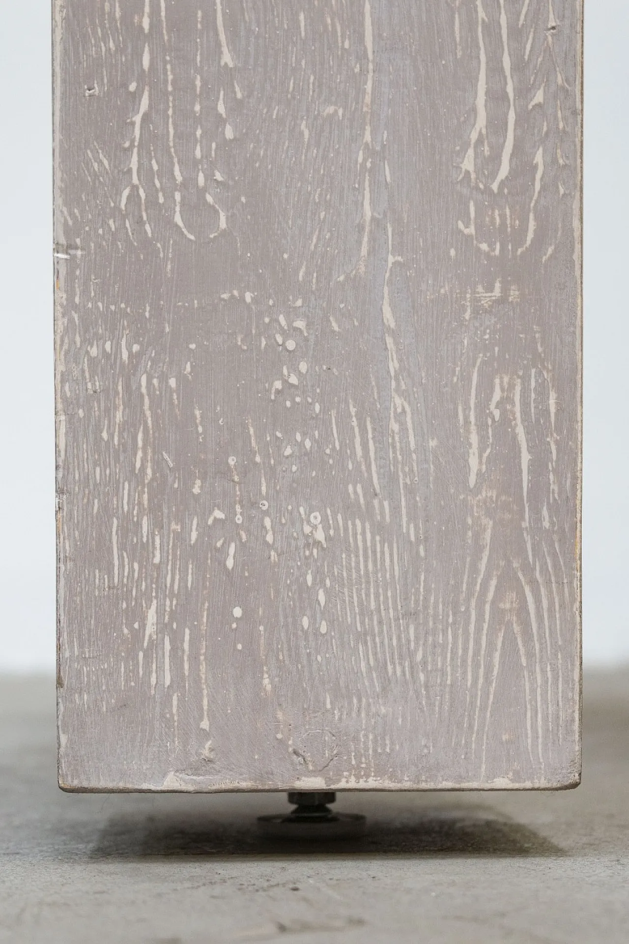 Tavolo artigianale in abete color tortora patinato, '900 6