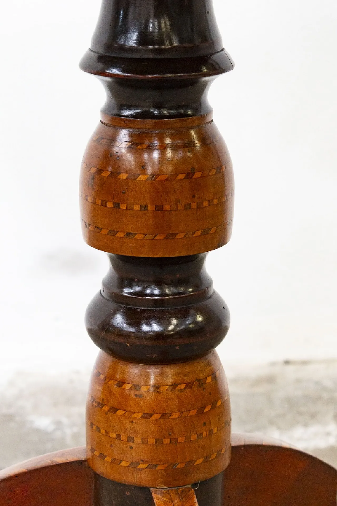 Tavolino Rolo intarsiato, metà '800 5