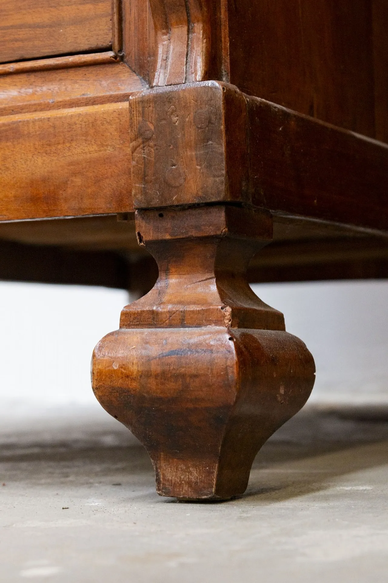 Scrivania in legno di noce, fine '800 17