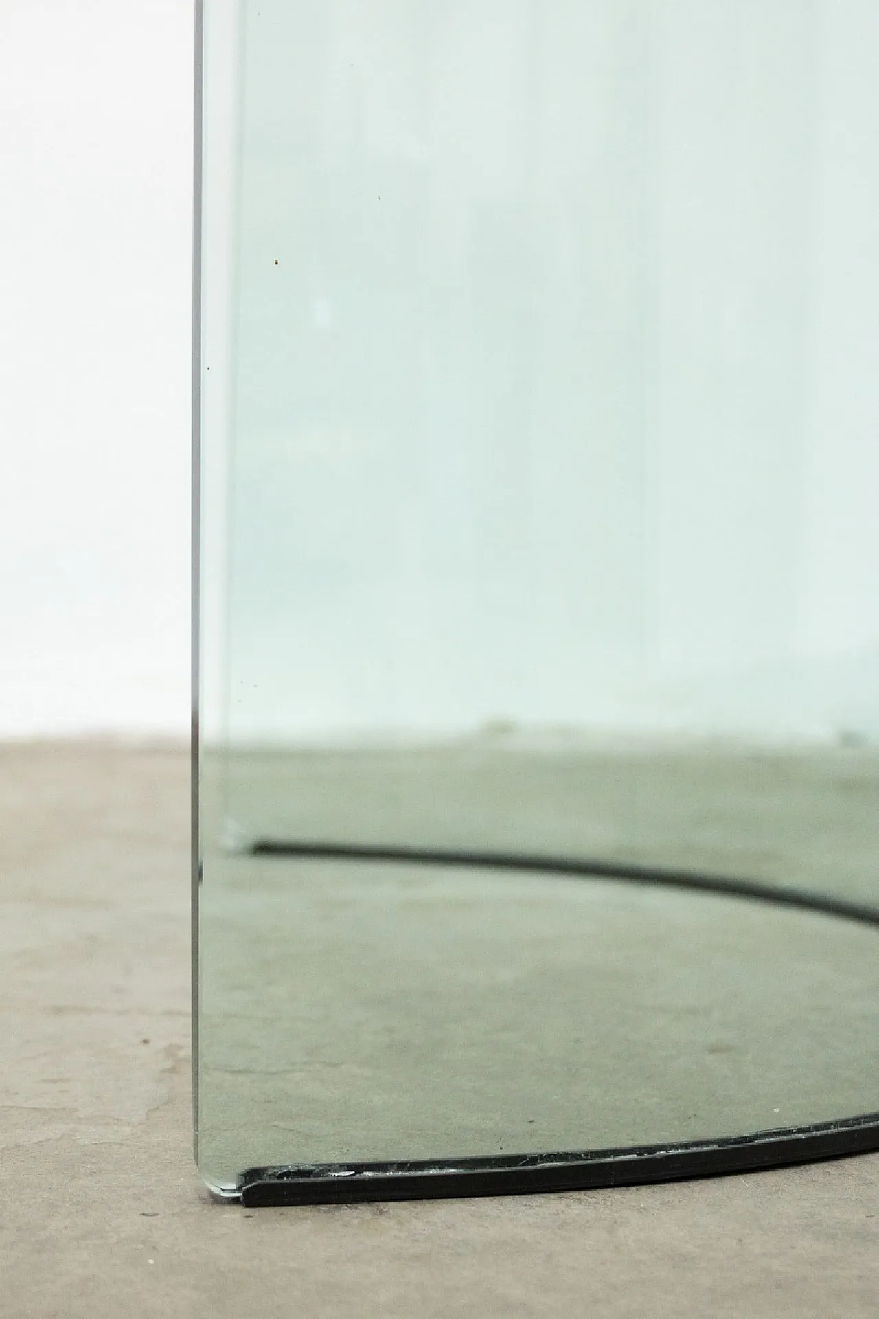 Oval glass table by Fiam, 1980s 6