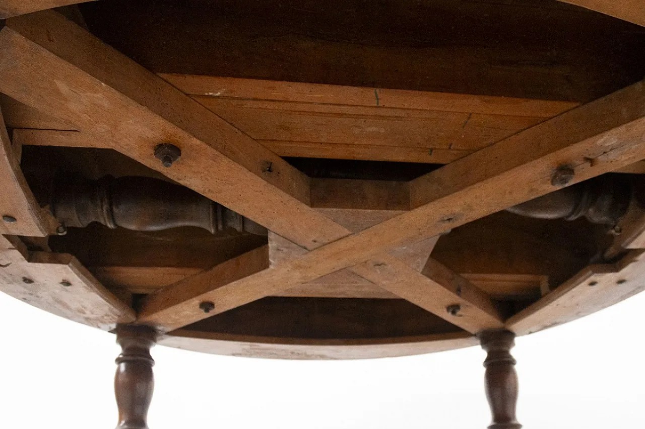 Tavolo rotondo in legno di noce, metà '800 9