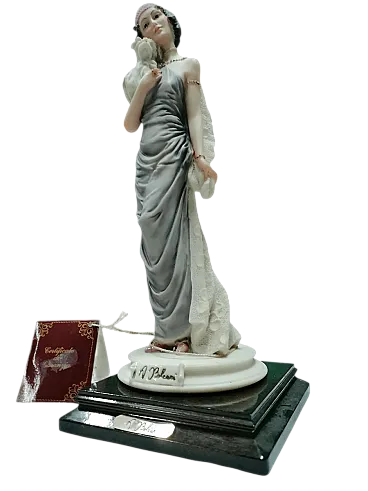 Statuetta dama con cane di A. Belcari per Capodimonte, anni '70