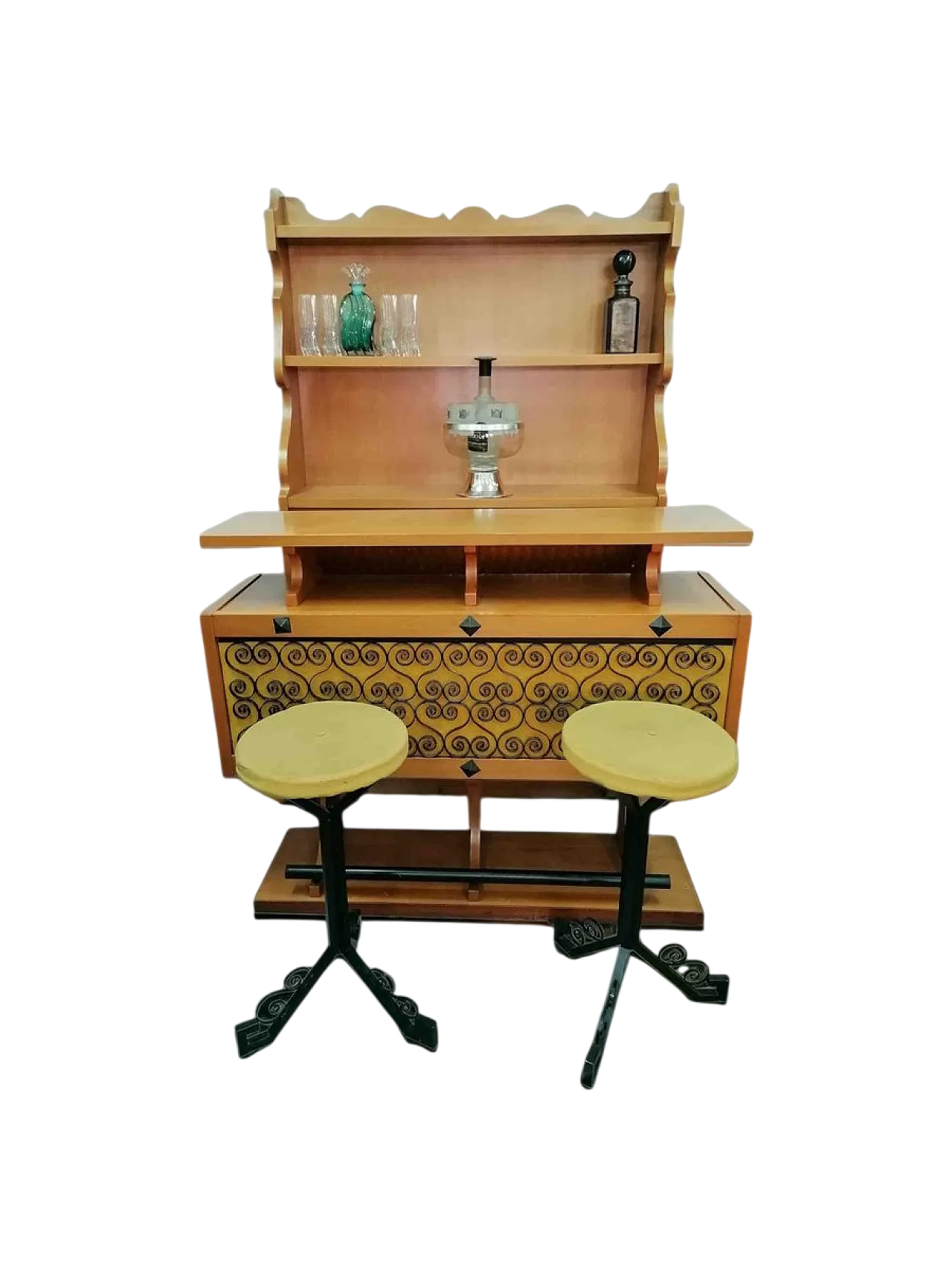 Mobile bar rustico con 2 sgabelli, anni '60 7