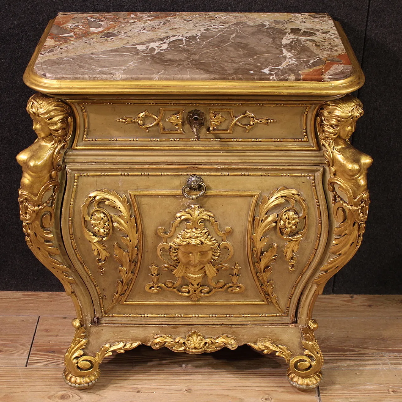Pair of Italian lacquered and gilded bedside tables, 20th century 4