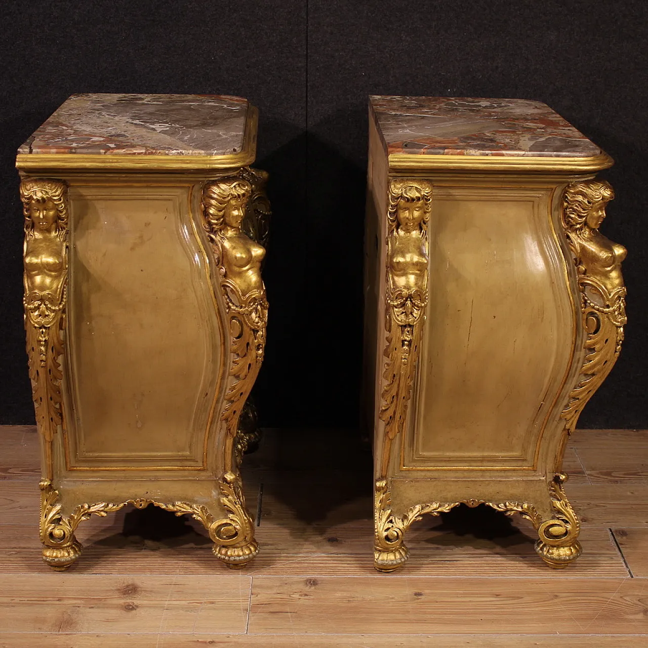 Pair of Italian lacquered and gilded bedside tables, 20th century 7