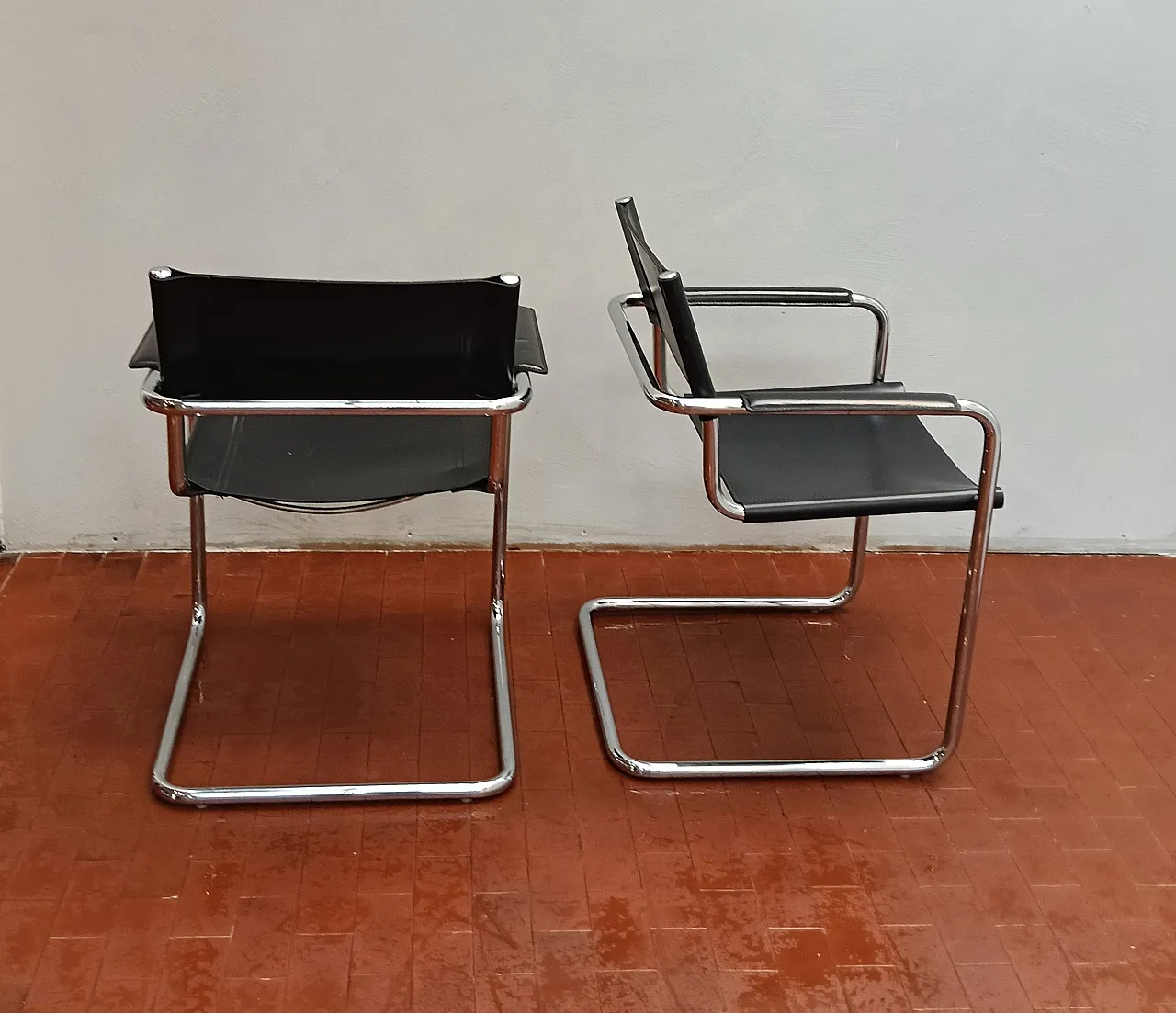 Pair of chairs with armrests by Matteo Grassi, 90s 6