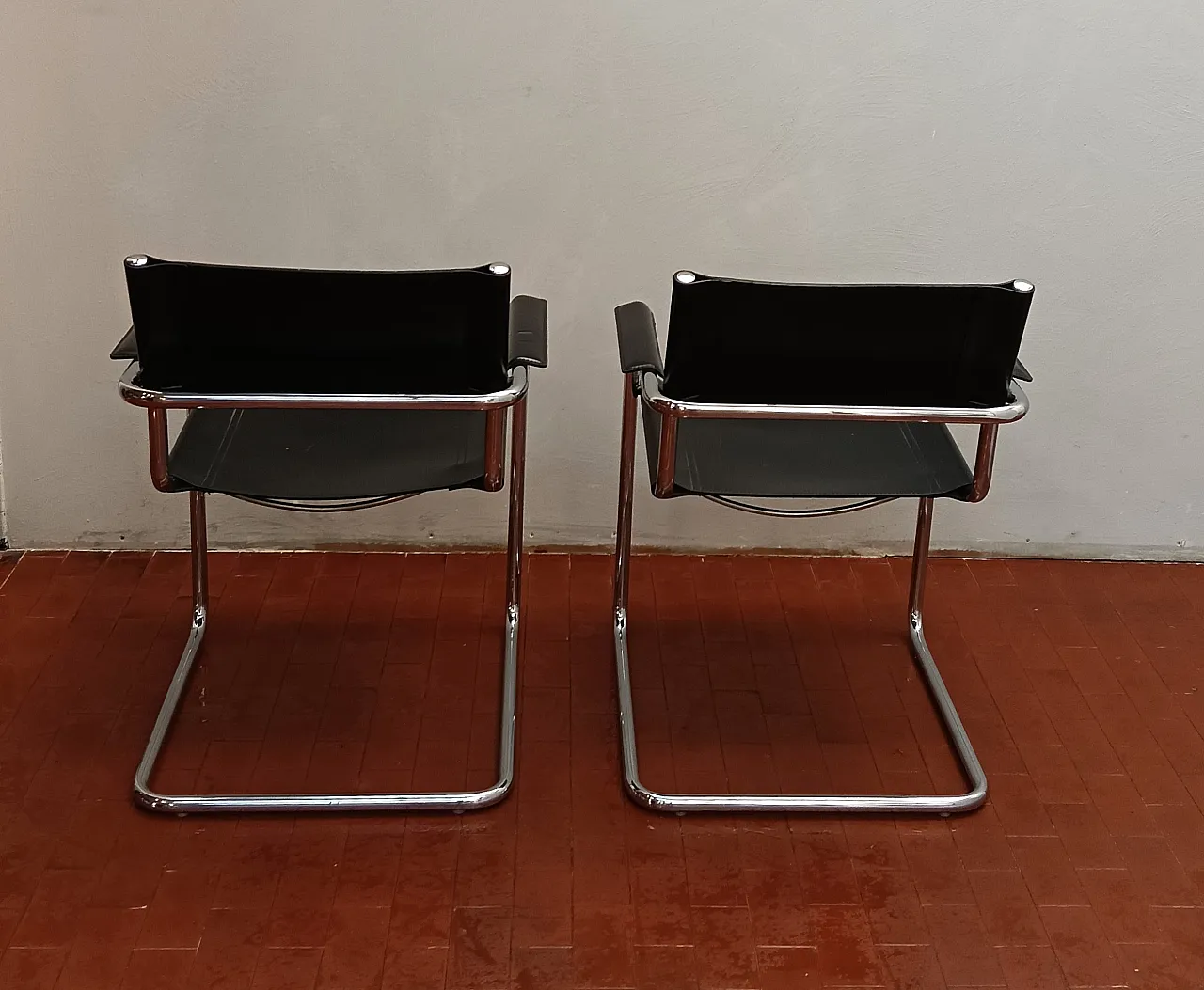Pair of chairs with armrests by Matteo Grassi, 90s 8