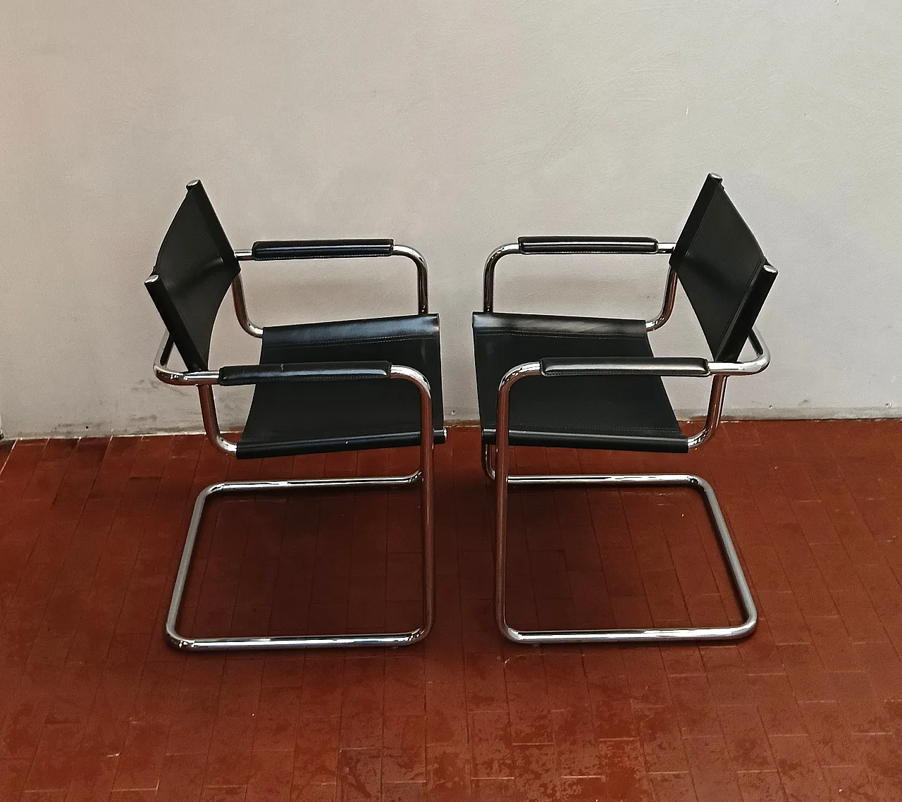 Pair of chairs with armrests by Matteo Grassi, 90s 12