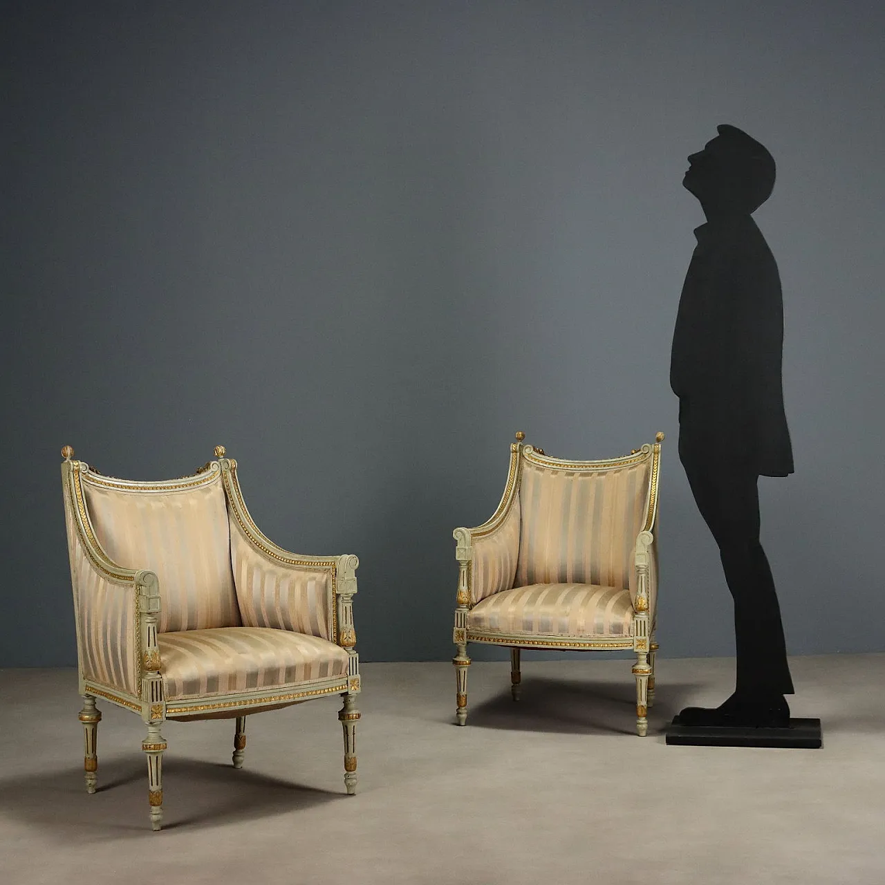 Coppia di poltroncine in legno laccato in stile Neoclassico, fine '800 2