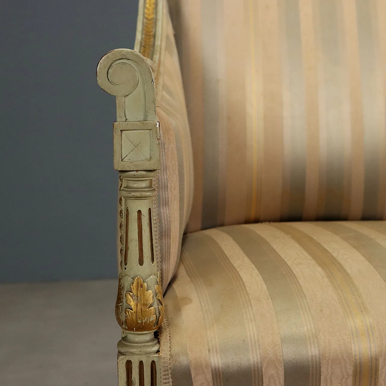 Coppia di poltroncine in legno laccato in stile Neoclassico, fine '800 6