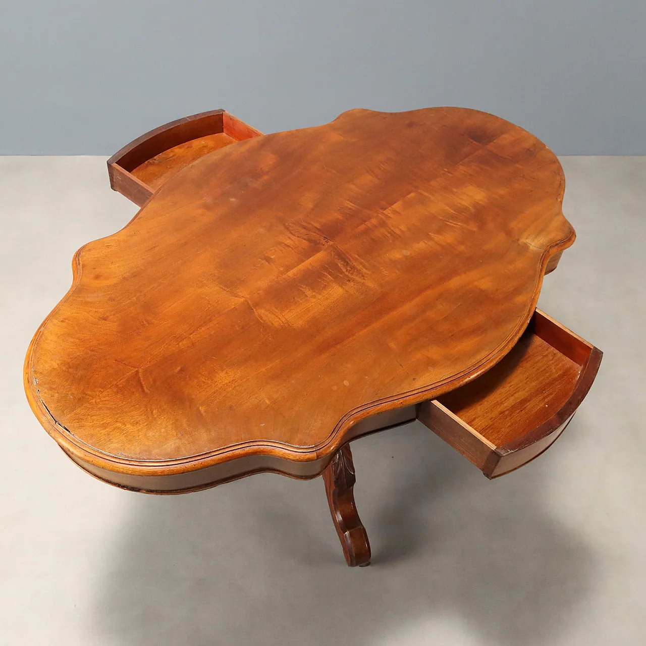 Tavolo in mogano a forma di biscotto, metà '800 3