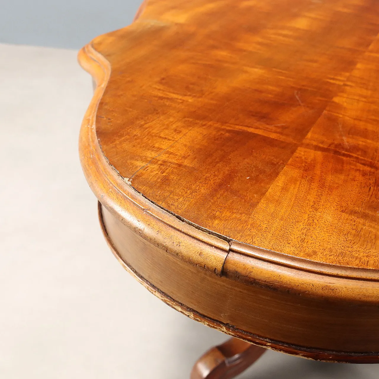 Tavolo in mogano a forma di biscotto, metà '800 6