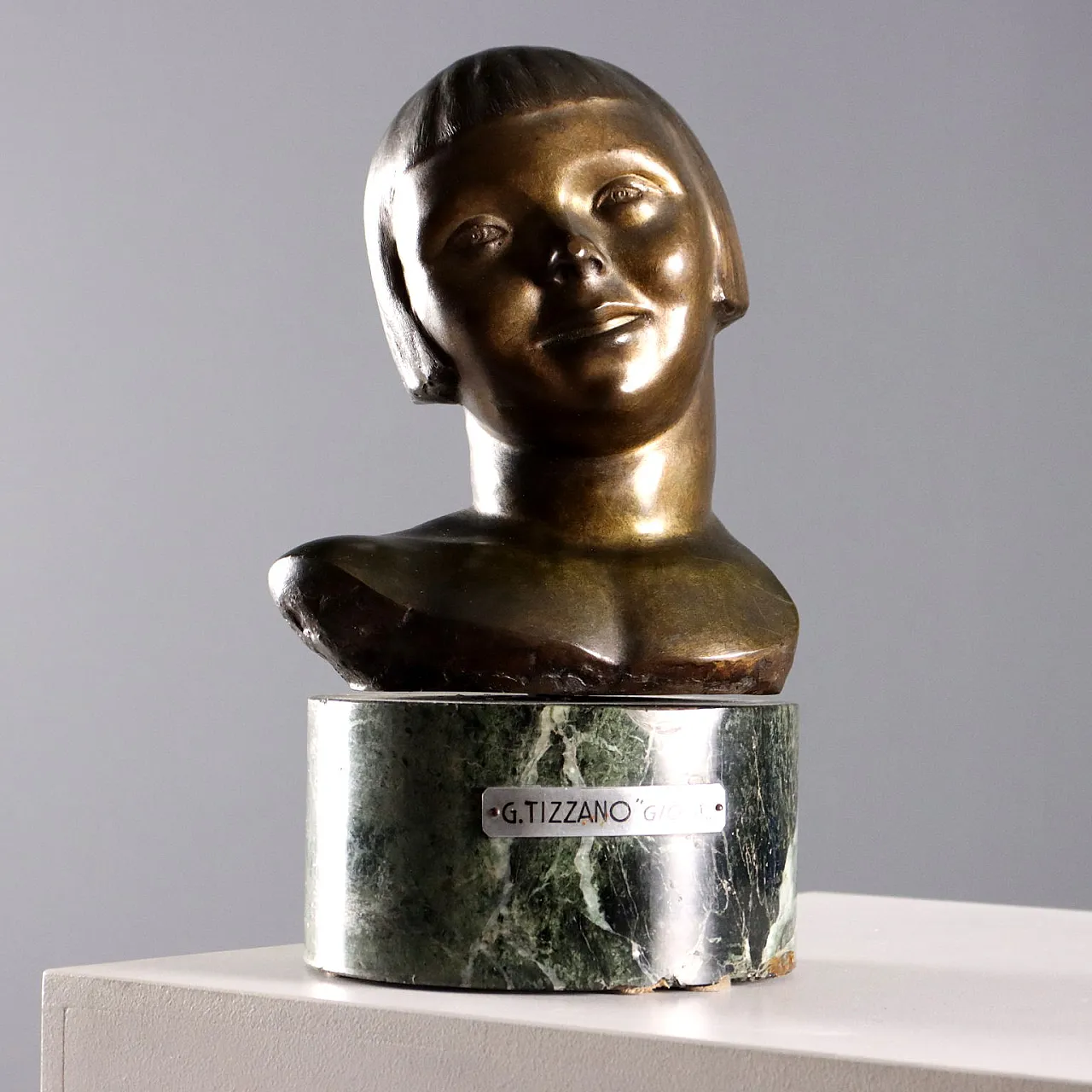 Scultura in bronzo su base in marmo, '900 1