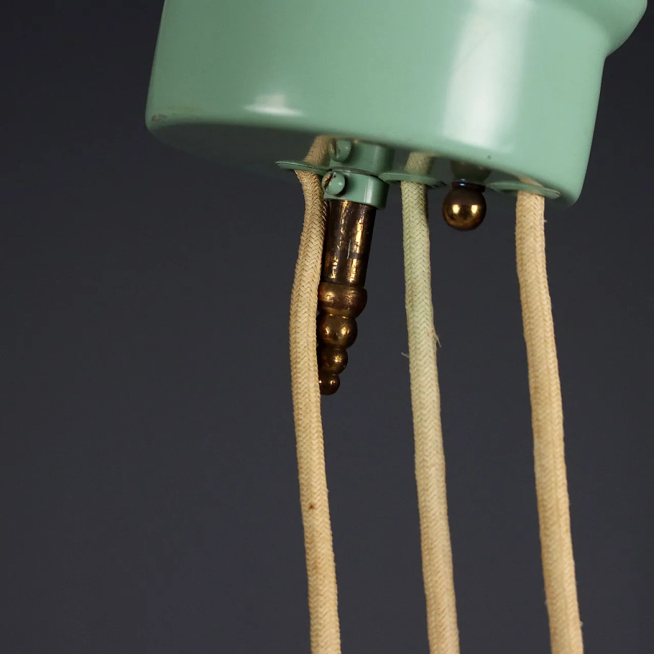 Lampada con meccanismo a discesa e paralume in alluminio, '900 6